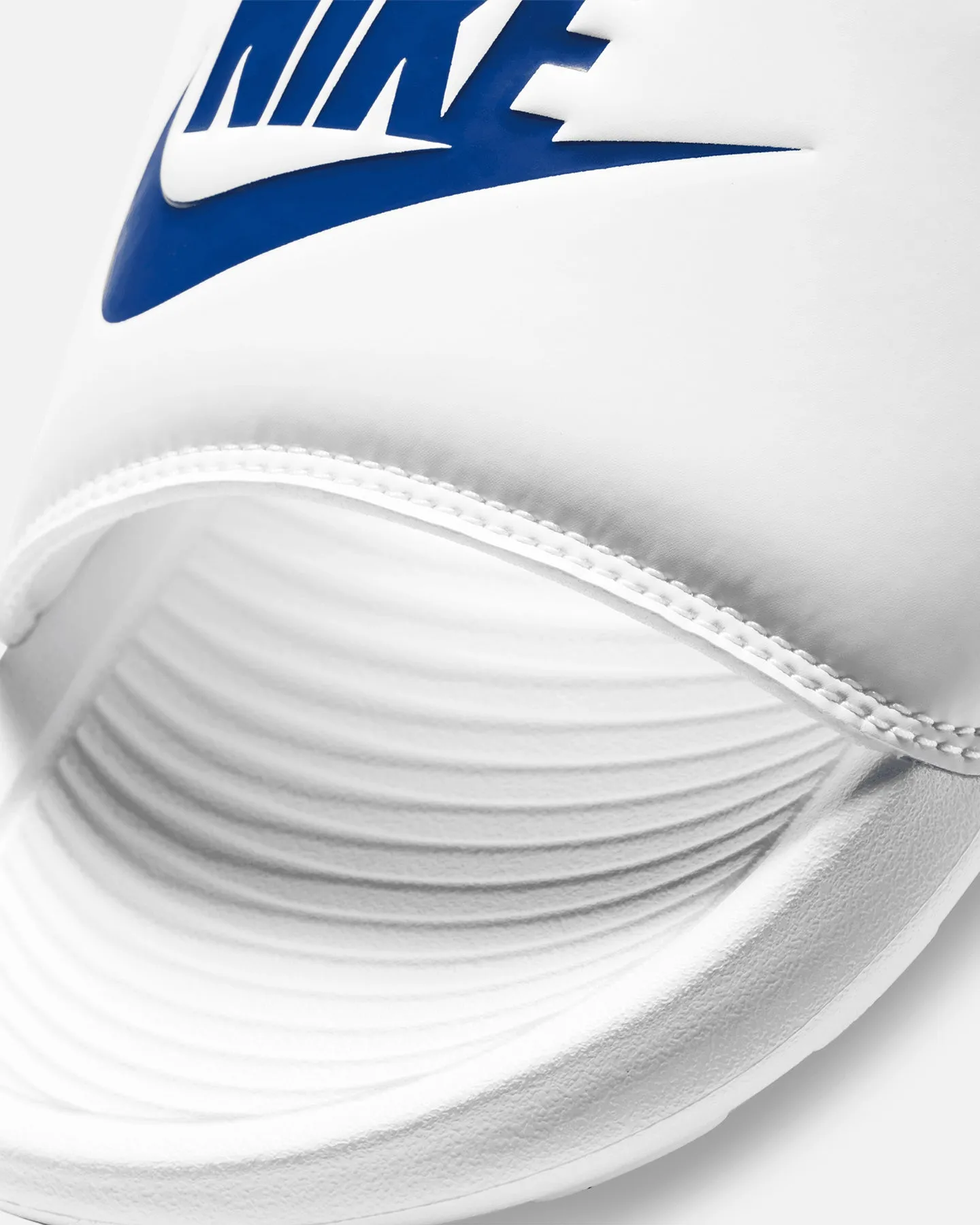 Nike Victori One Slides White/Game Royal On Trend