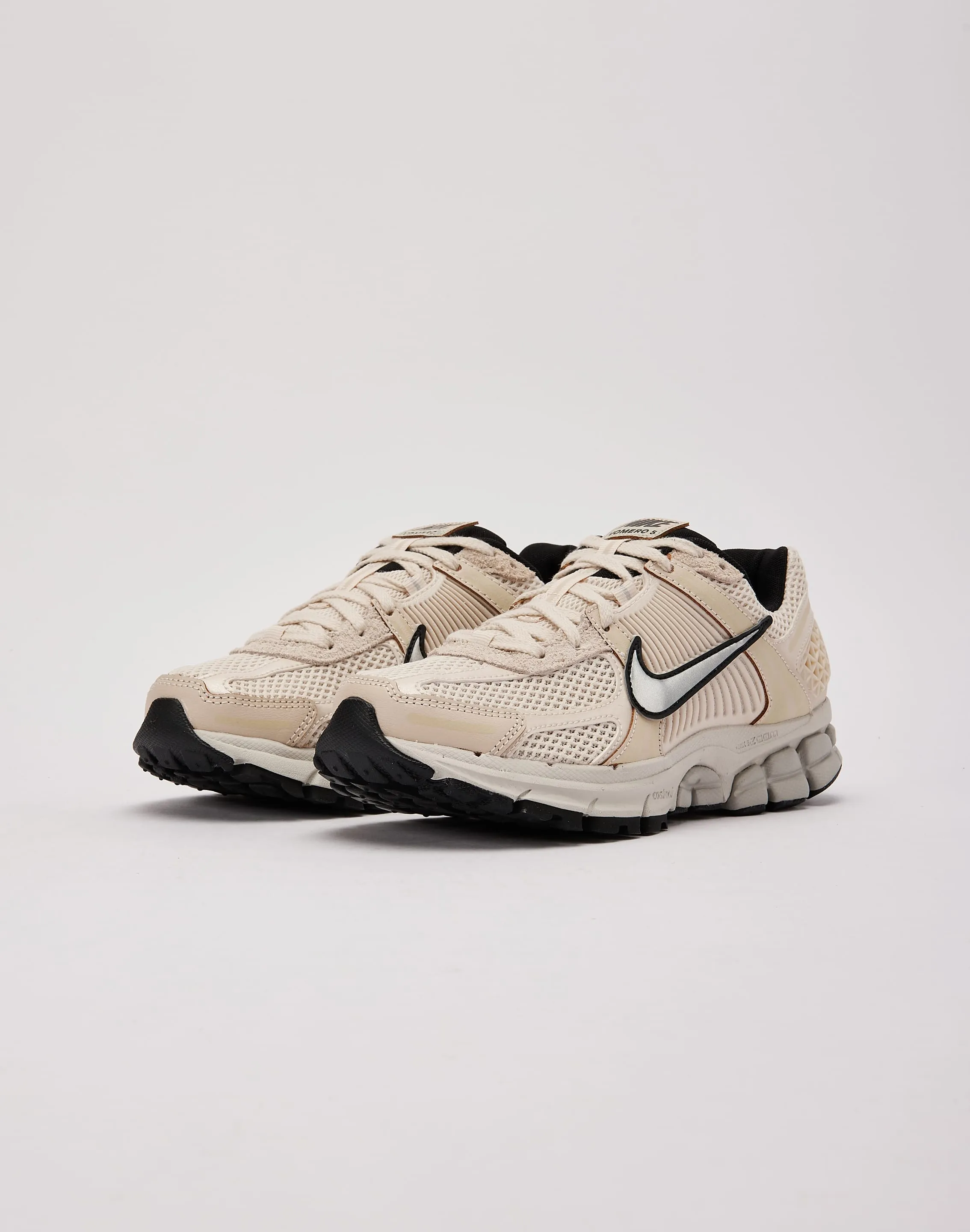 youth running shoes unmatched - running Nike Zoom Vomero 5