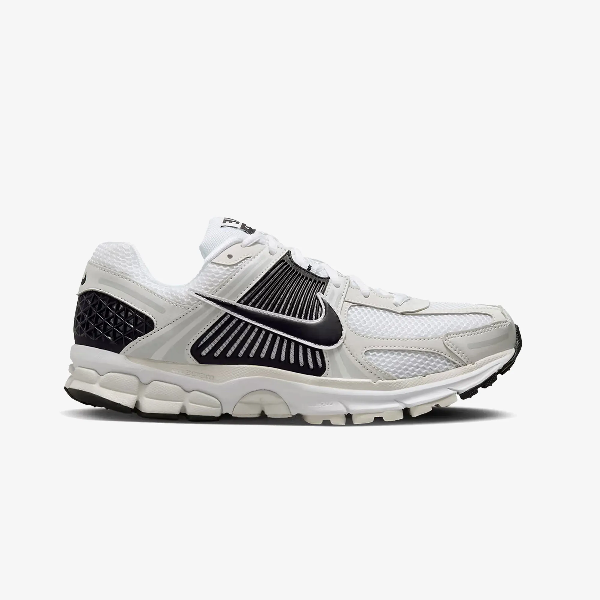 NIKE | ZOOM VOMERO 5 { WHITE/BLACK-PLATINUM TINT-MTLC PLATINUM Football Durable toe cap