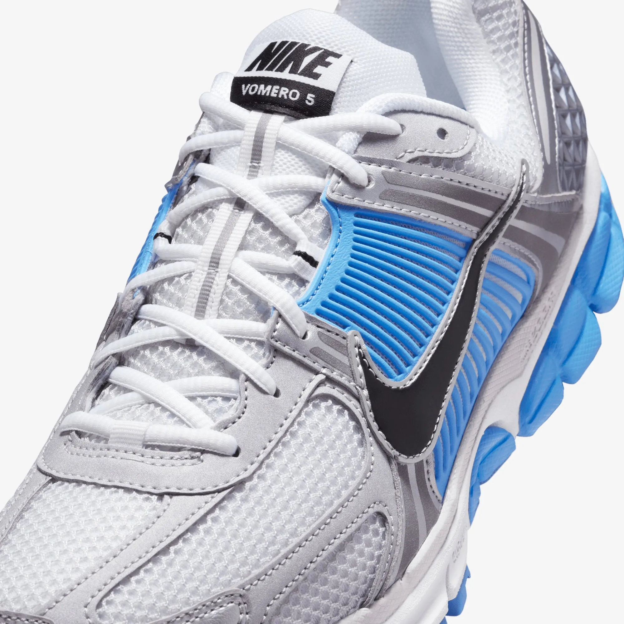 NIKE | ZOOM VOMERO 5 { WHITE/BLACK-PURE PLATINUM Cushioned Pace Maximum Support