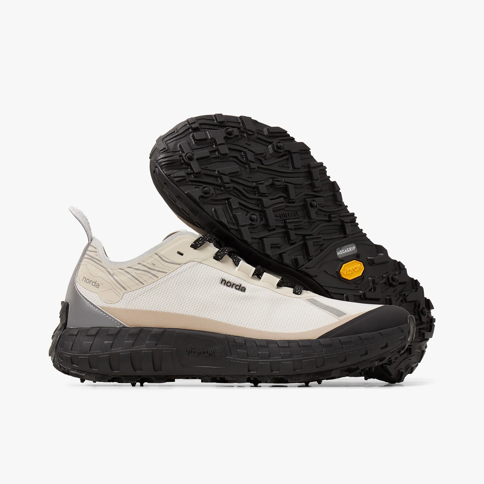 carbon - fiber running shoes norda 001 / Cinder