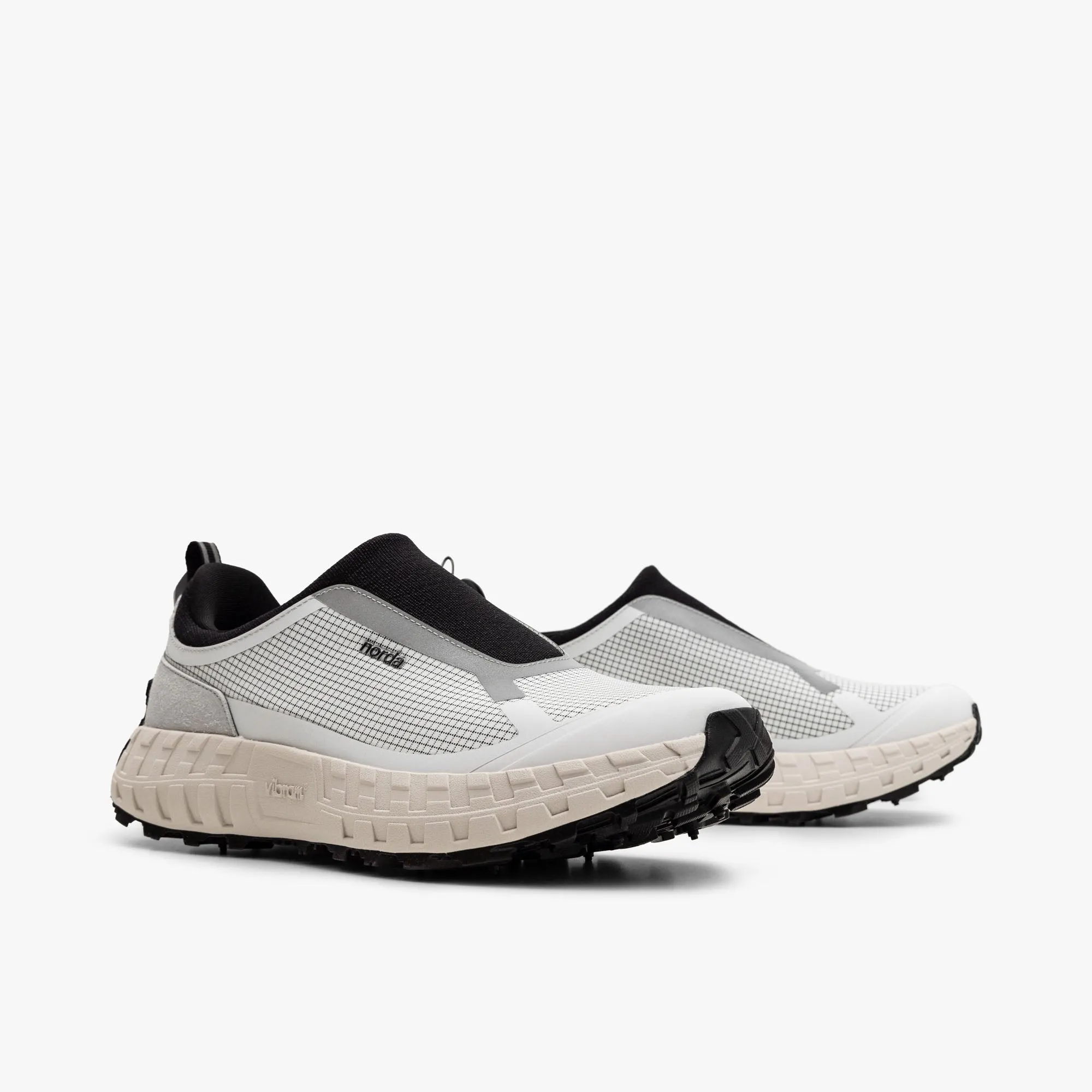 norda 003 / Ash breathable running shoes chunky shoes