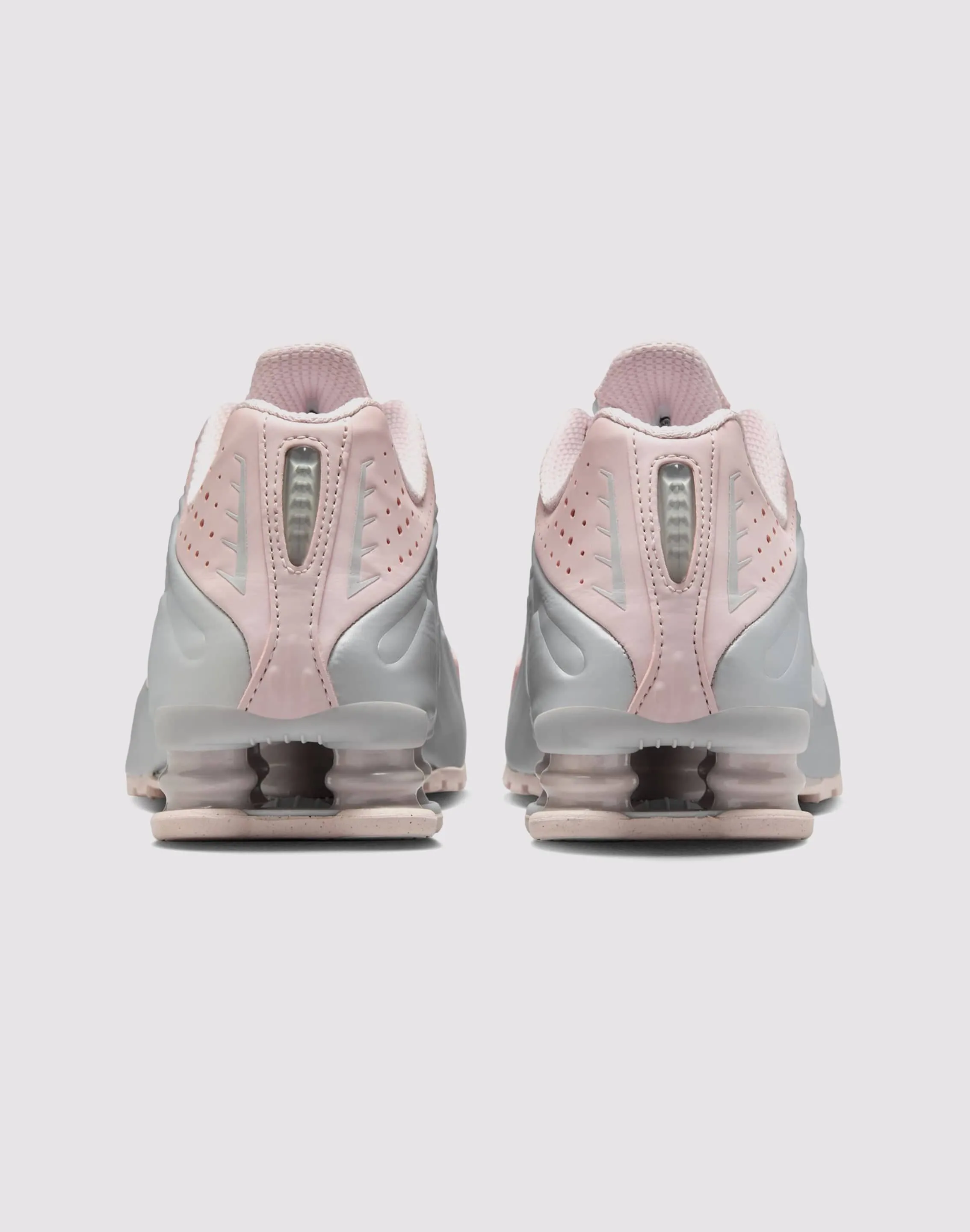 evening runner shoes Nike Shox R4 "Barely Rose/Mtlc Platinum"