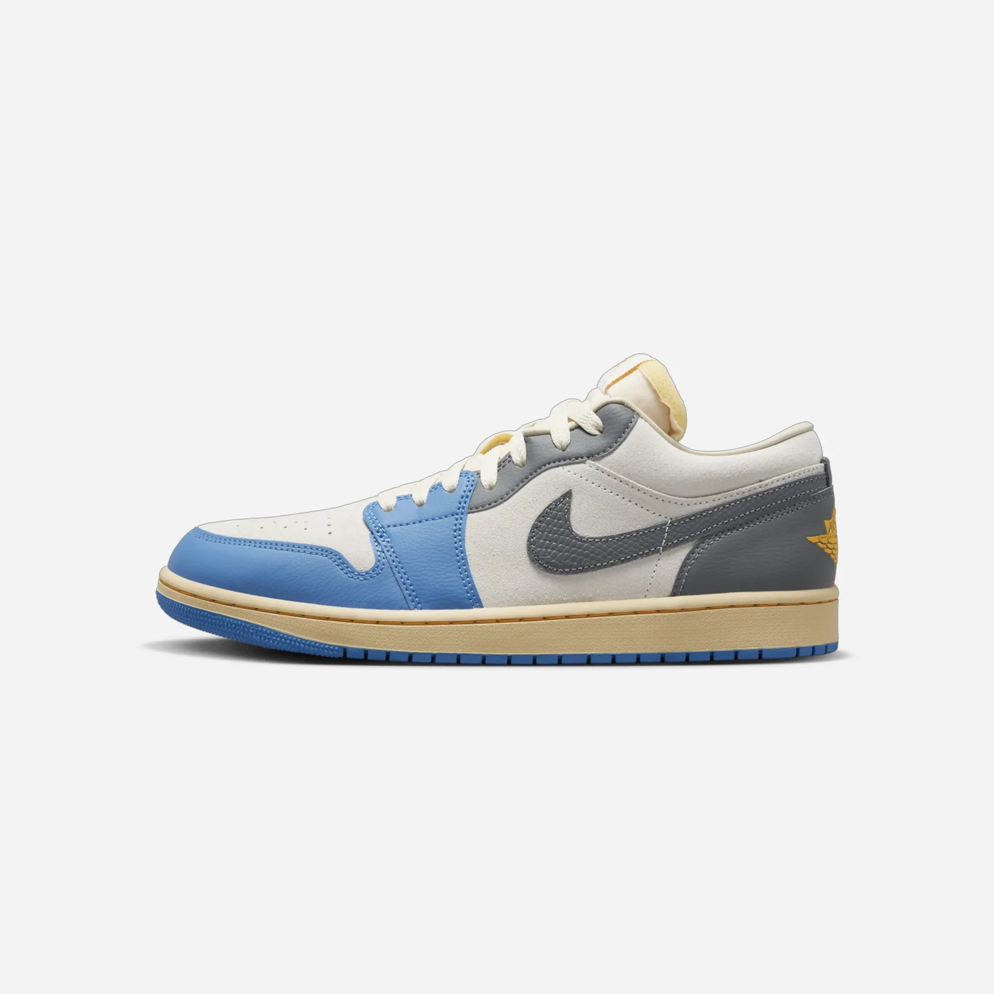 Nike Air Jordan 1 Low Vintage UNC Grey Travel Asymmetric Lacing System