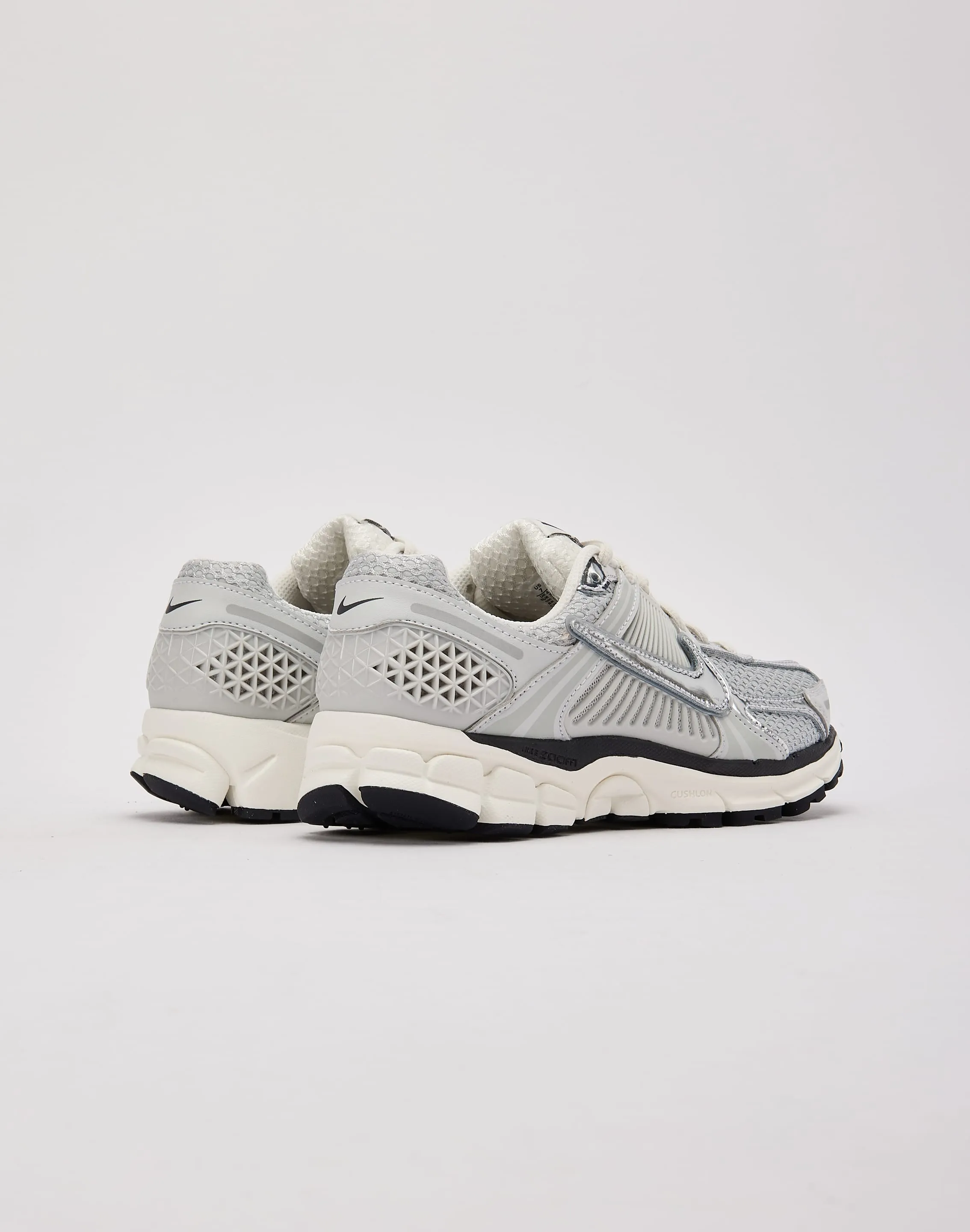 easy - to - clean upper shoes semi - formal shoes Nike Zoom Vomero 5