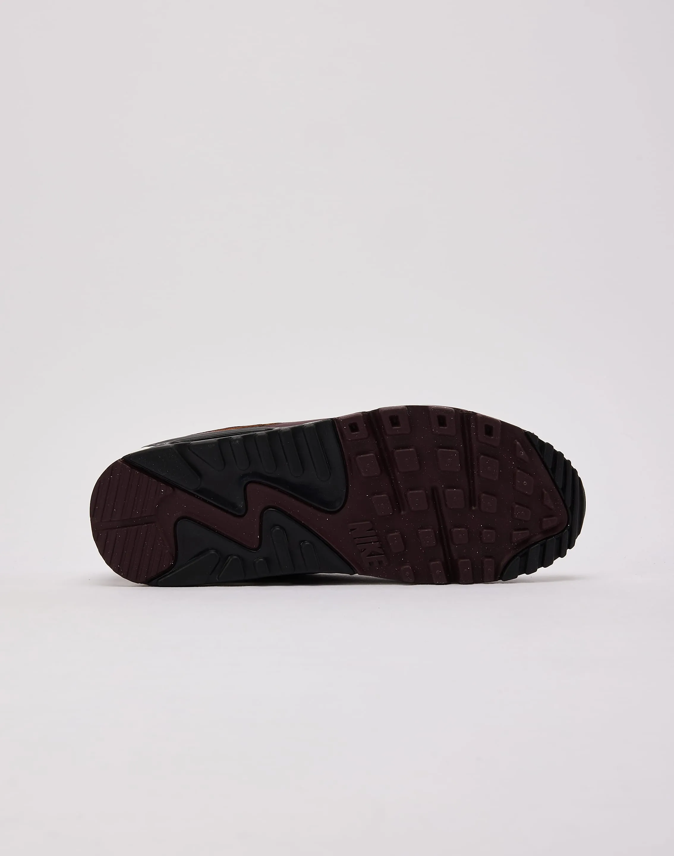 Nike Air Max 90 slow - paced shoes