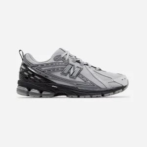 New Balance 1906R Brighton Grey sports socks Body Mobility