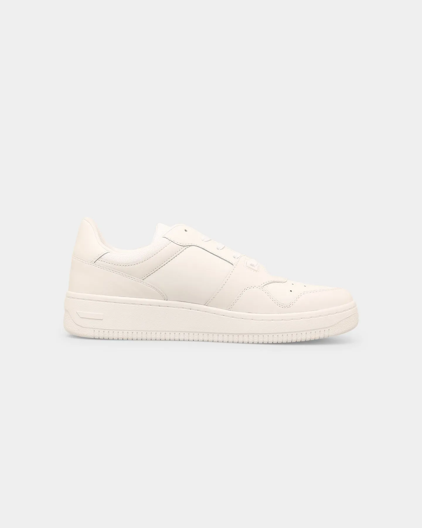 Ventilated Mesh Travel Enthusiasts Foot Glow Tommy Jeans Retro Basket White