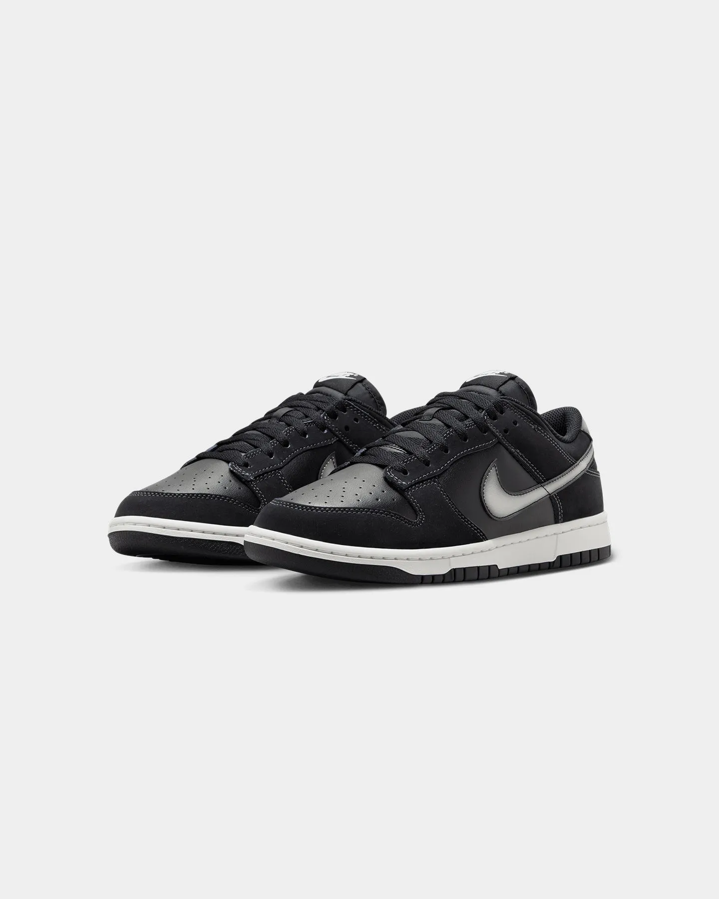 Stretch Fabric Work Commute Comfort Outsole Nike Dunk Low Retro "Airbrush" Black/White