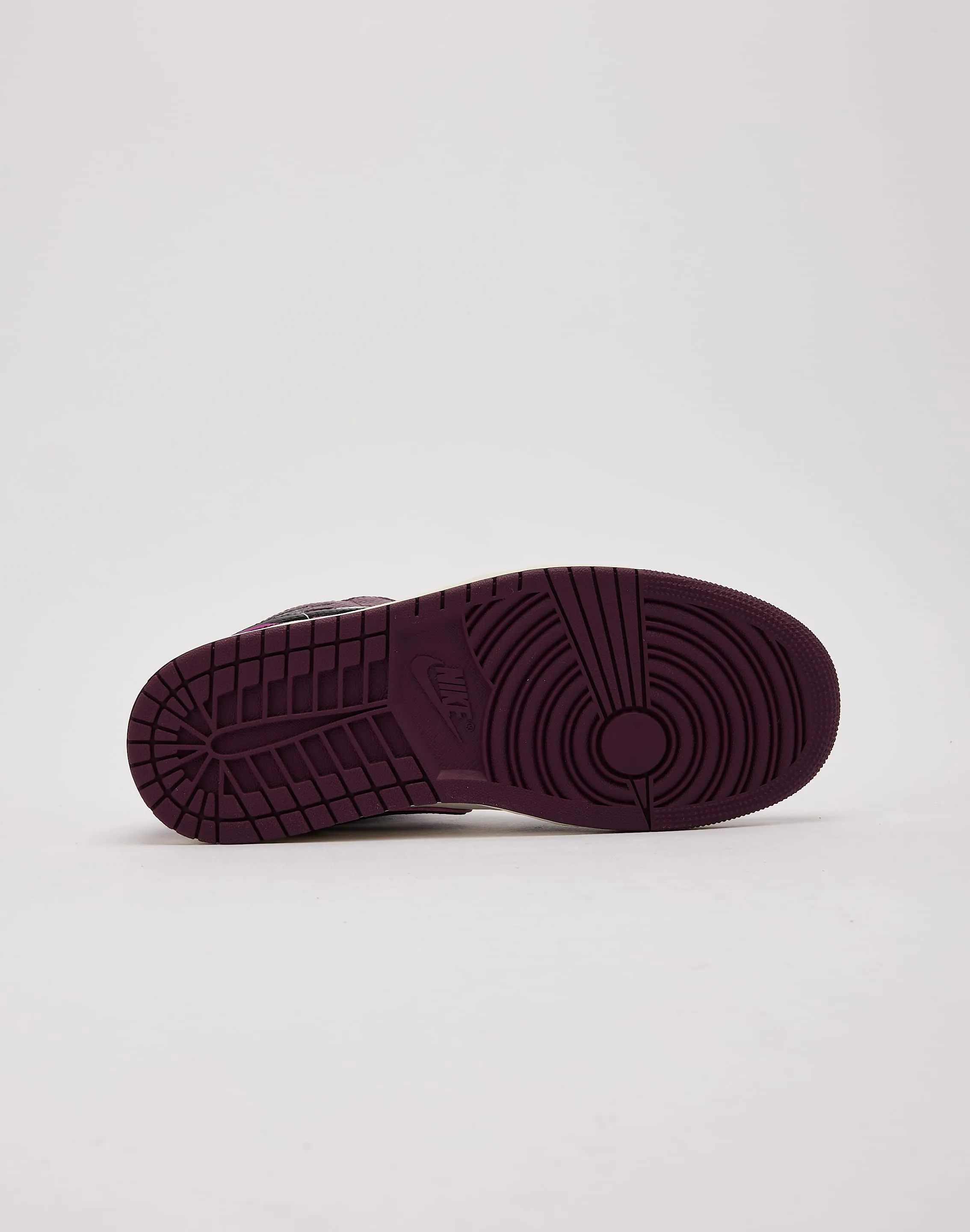 Elite Hoops Comfortable Straps Jordan Air Jordan 1 Mid SE