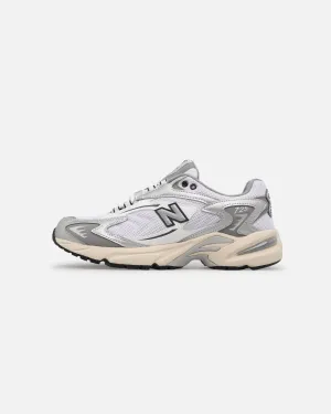 mud proof New Balance 725 White/Silver