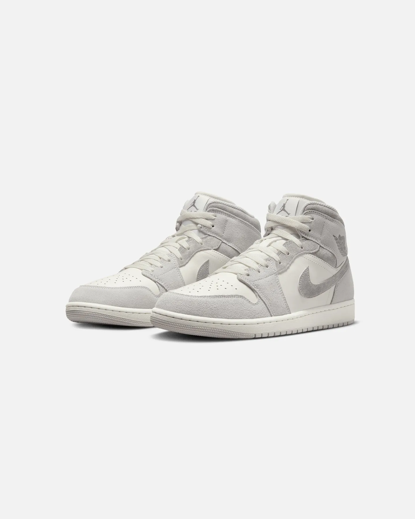 Jordan Air Jordan 1 Mid SE "Neutral Grey" Neutral Grey/Smoke Grey Winter Chill Strap Mode
