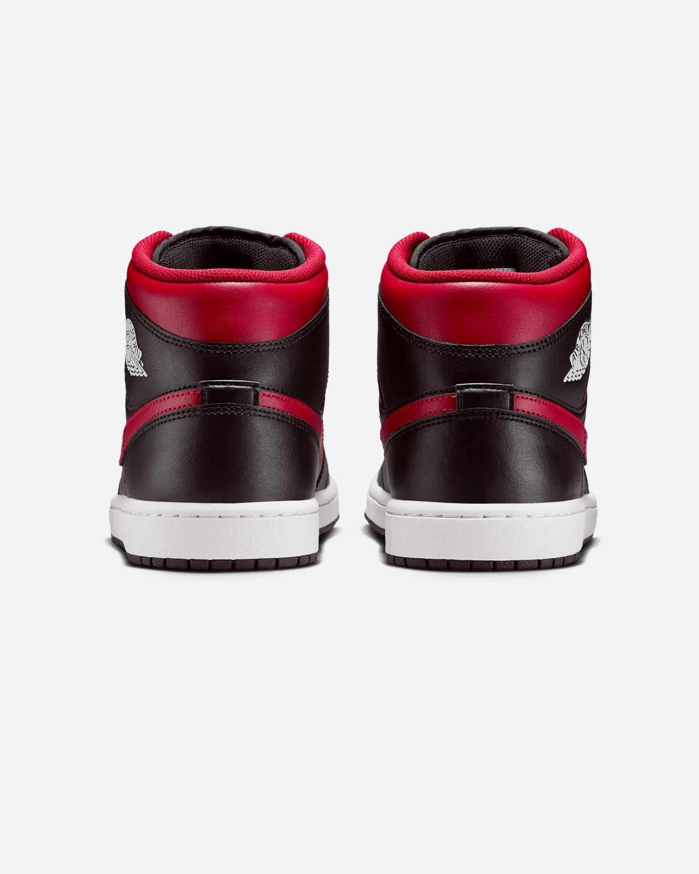 Outfit Flex Jordan Air Jordan 1 Mid "Bred" Black/Varisty Red-Summit White