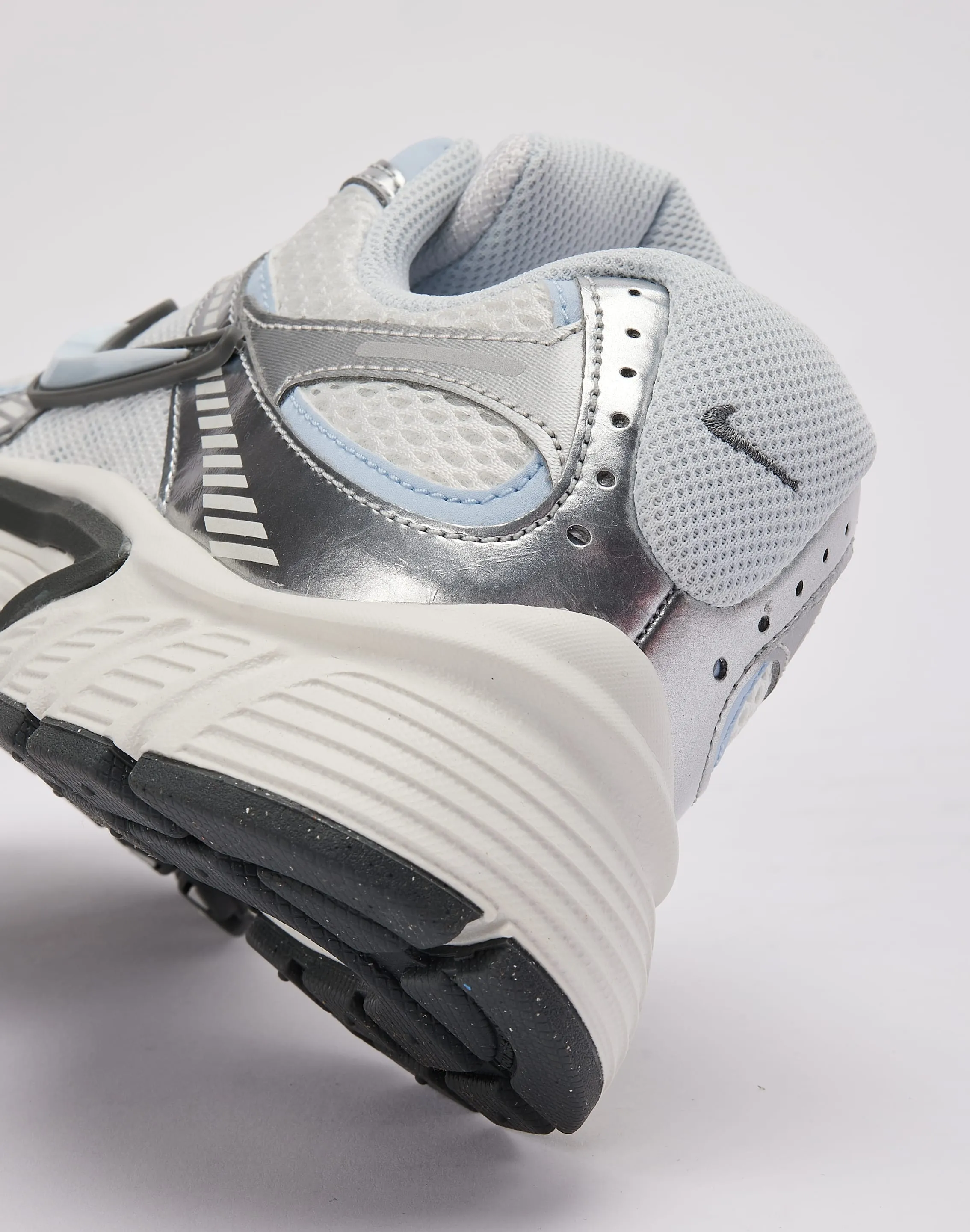 ergonomic shoes Nike V5 RNR