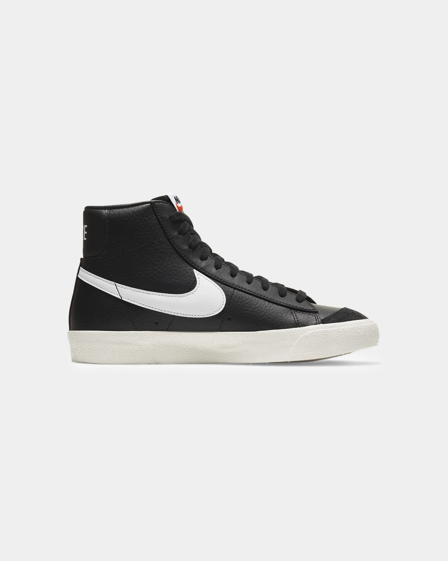 Nike Blazer Mid '77 Vintage Black/White-Sail Stud Cool Feather Light Modern Commuters