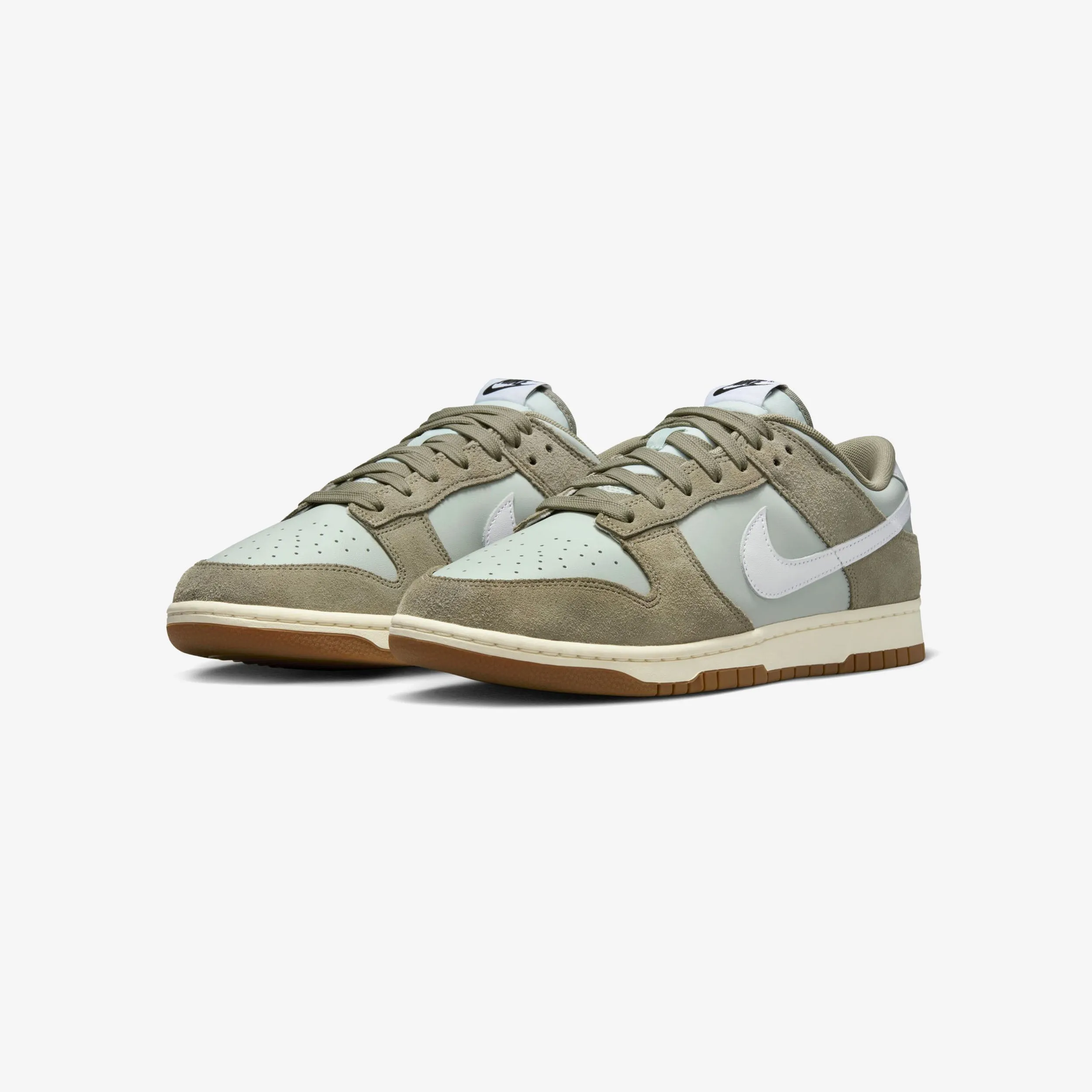 Dunk Low Retro Se Padded collar