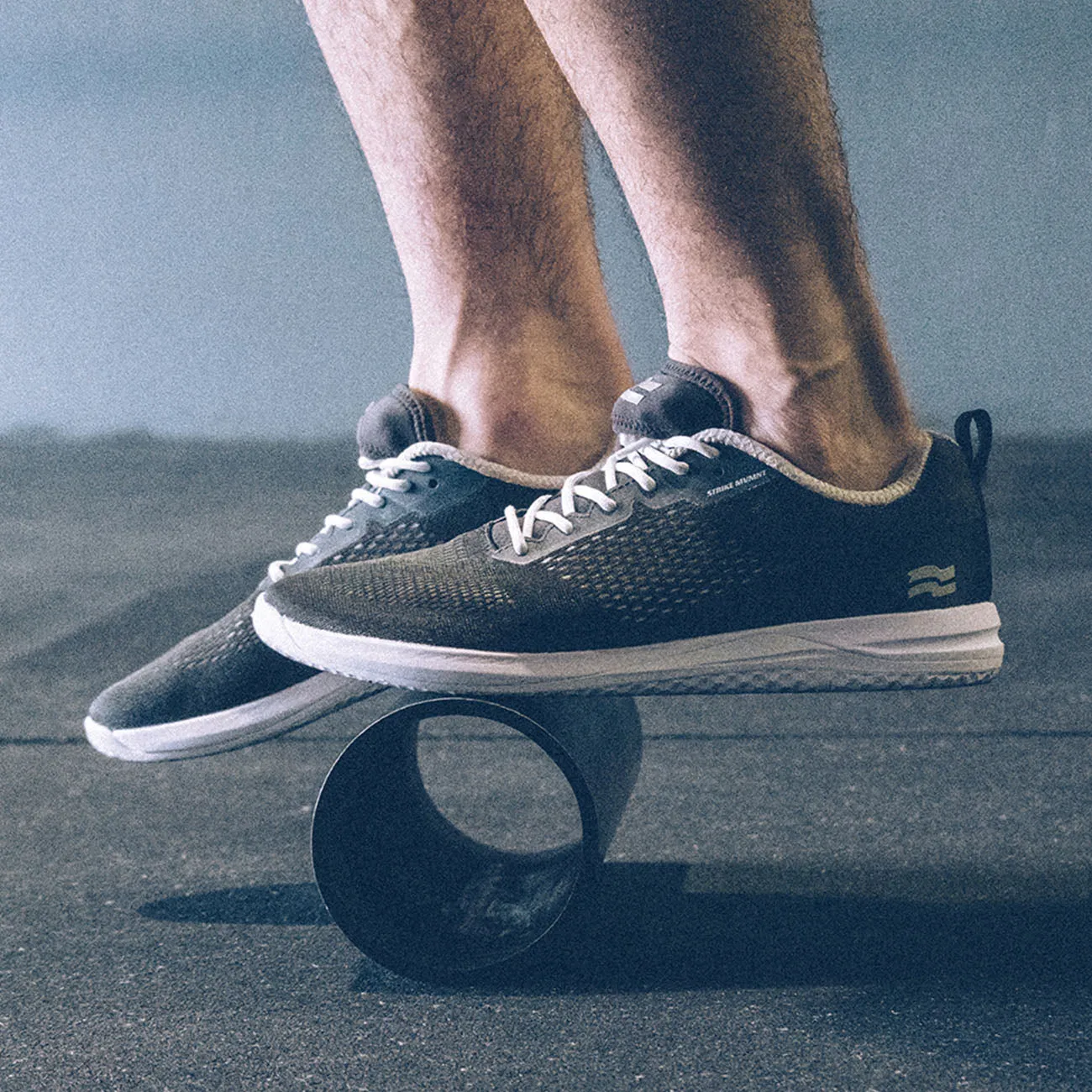 Modern Ease All Day Comfort Engineering STRIKE MVMNT Haze Trainer