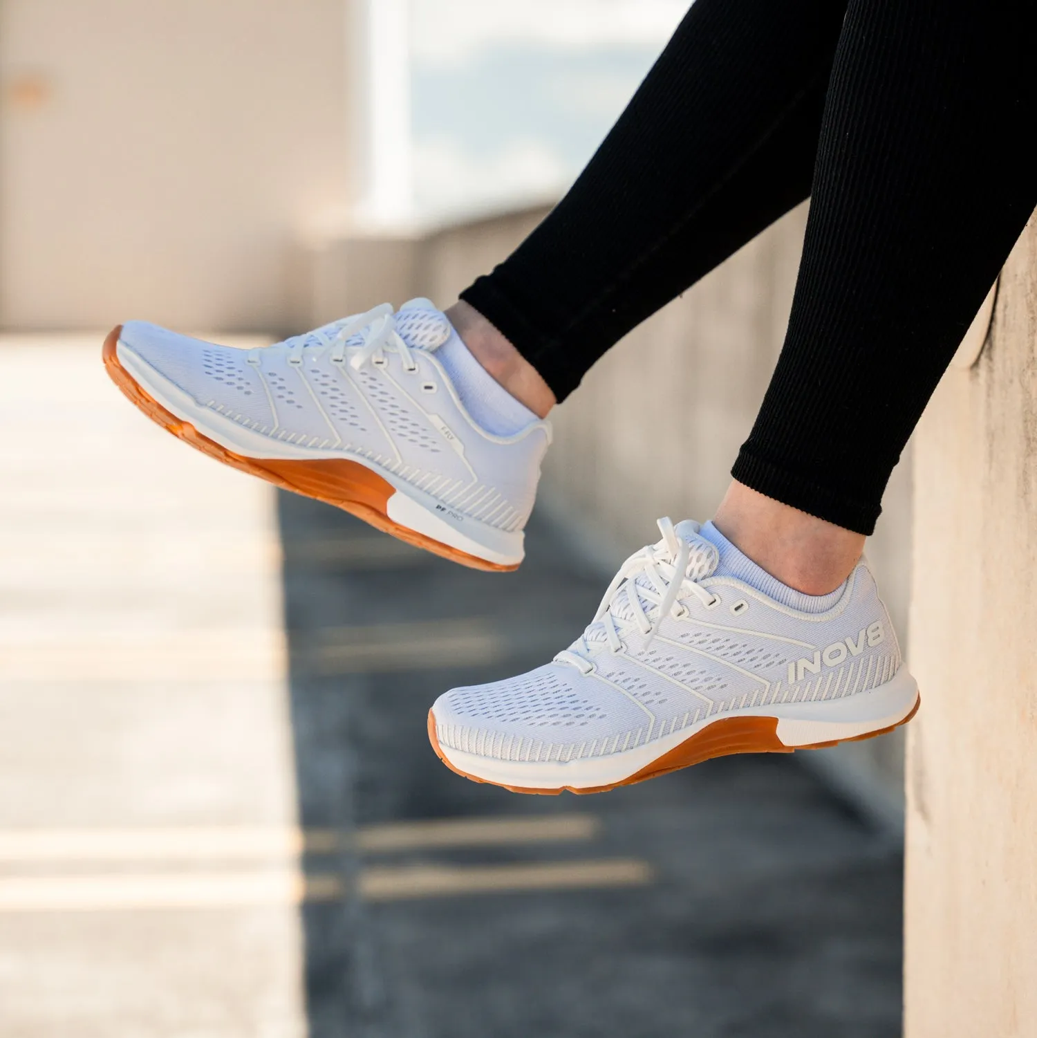 neutral support Adjustable Tongue Women's Inov-8 F-Fly