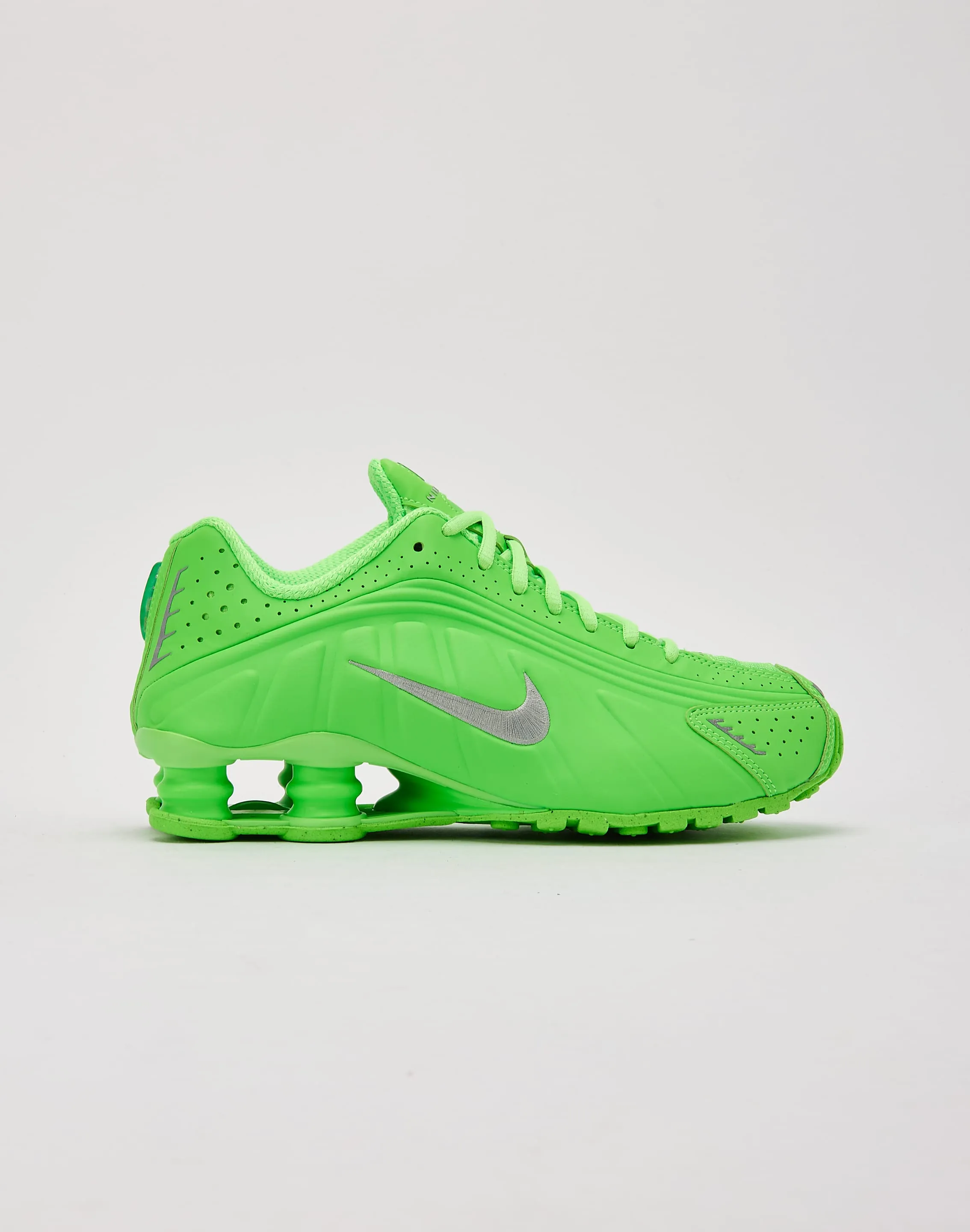 Nike Shox R4 roomy toe - box anti - slip running choice