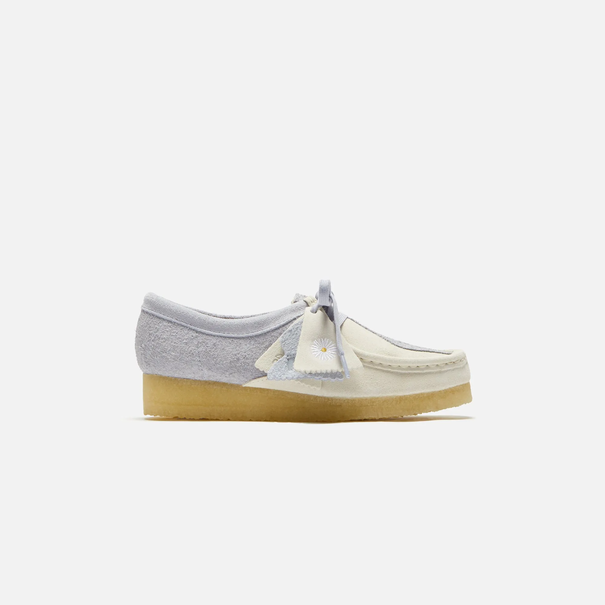 High Traction Weather Resistant User Clarks WMNS Wallabee - Cloud Grey Combi