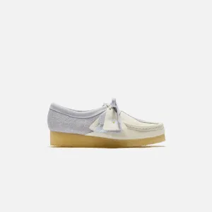 High Traction Weather Resistant User Clarks WMNS Wallabee - Cloud Grey Combi