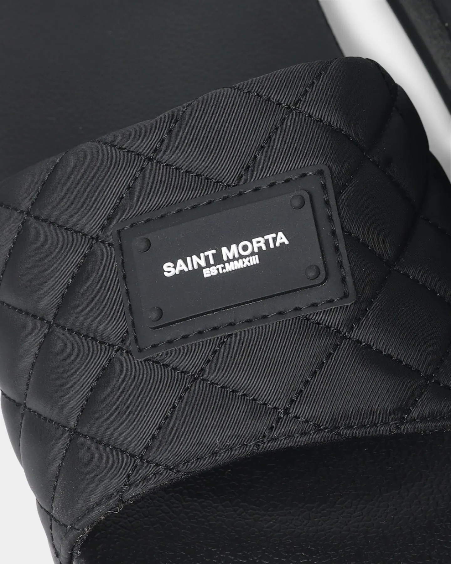 Saint Morta Annex Quilted Slides Black evening run Arch Support Daily Walk