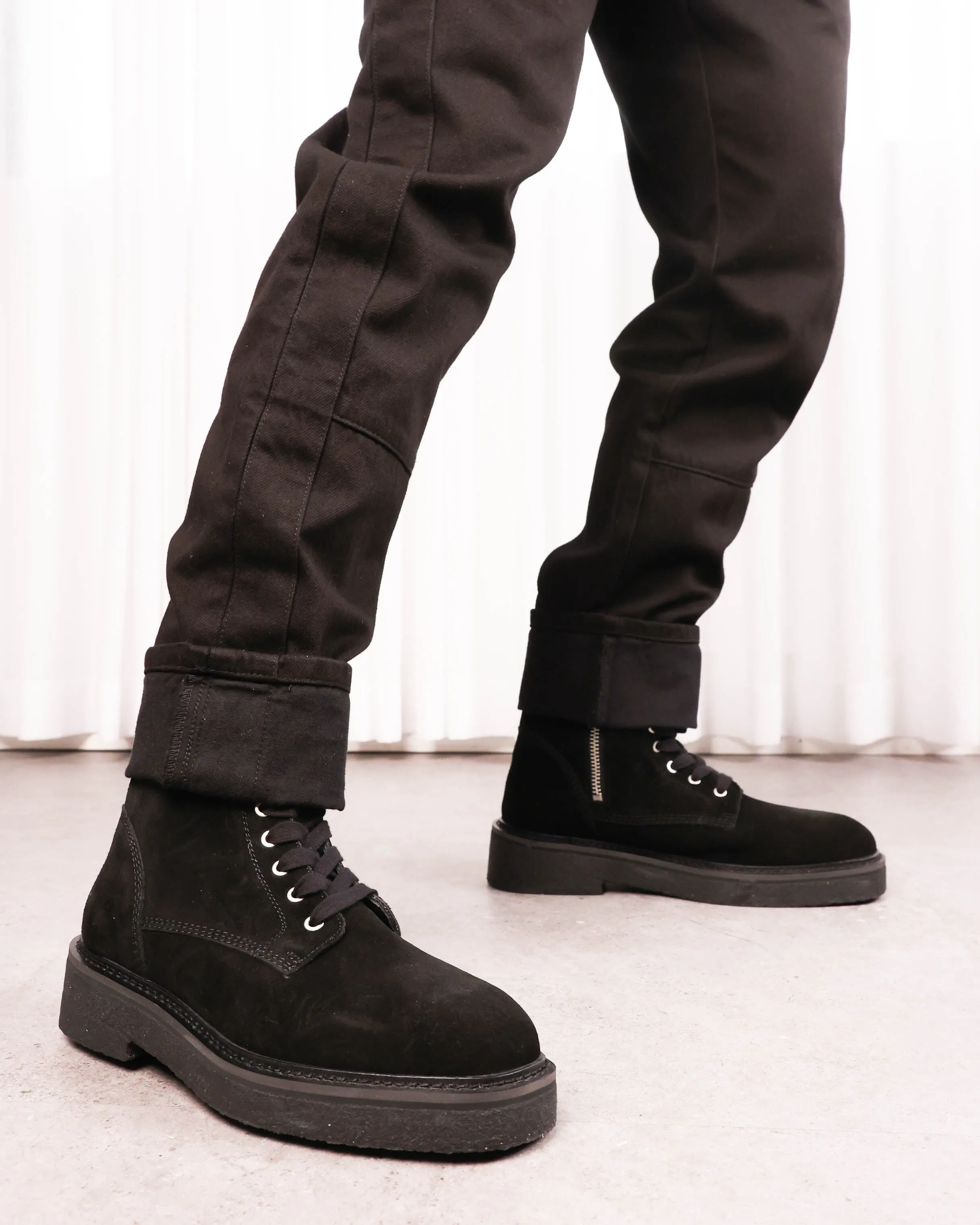 Saint Morta Chunky Boot Suede Black Family Time Urban Chill