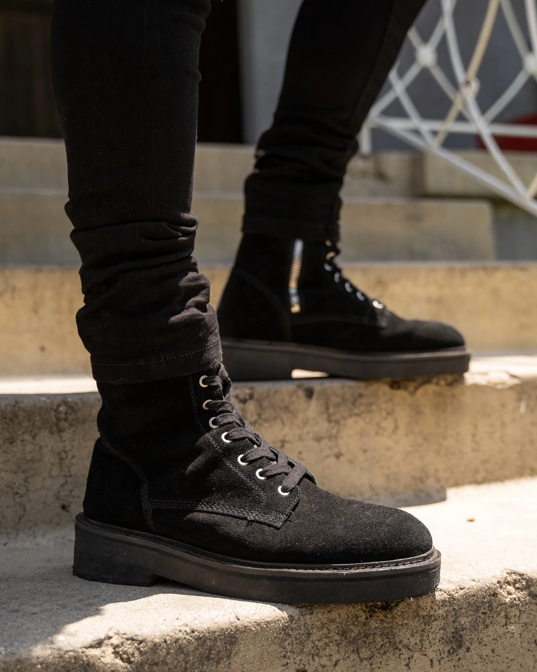 Saint Morta Chunky Boot Suede Black Arch support Everyday