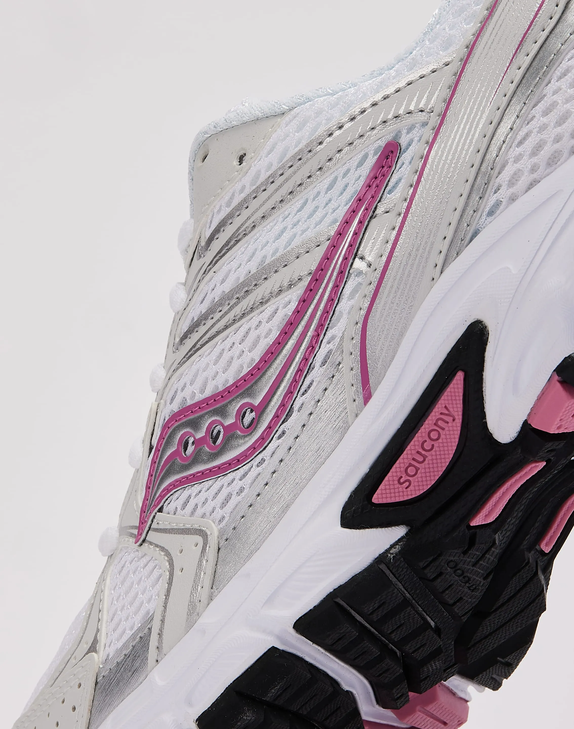 Saucony Ride Millennium Foot Training