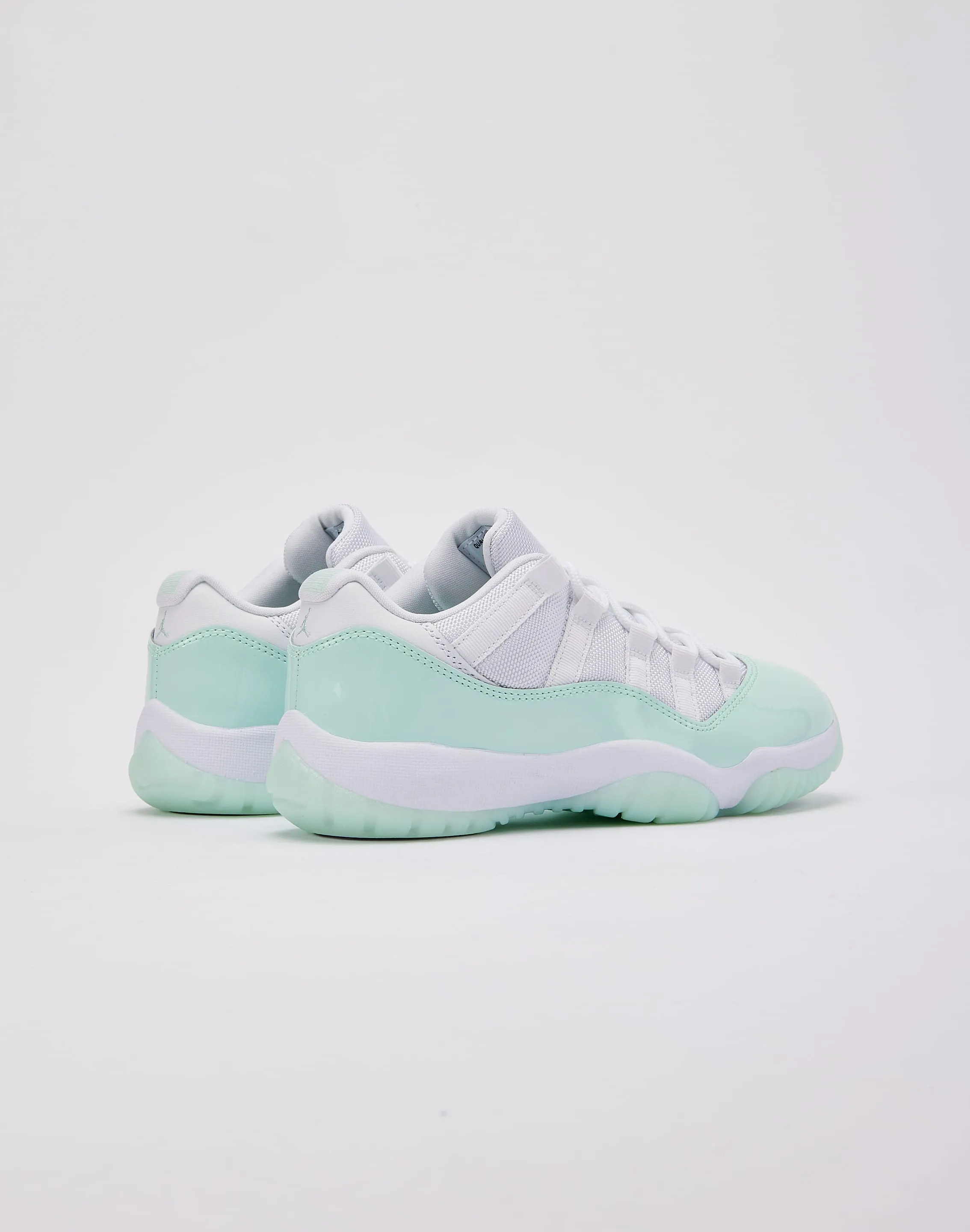 Clean Cut Jordan Air Jordan 11 Retro Low 'Igloo'