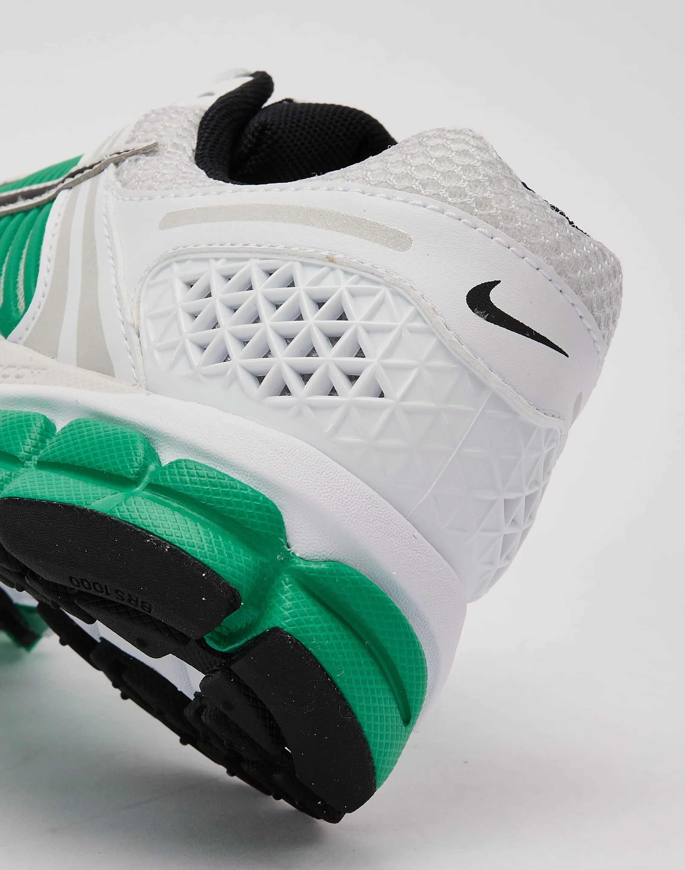 gel running wear Nike Zoom Vomero 5