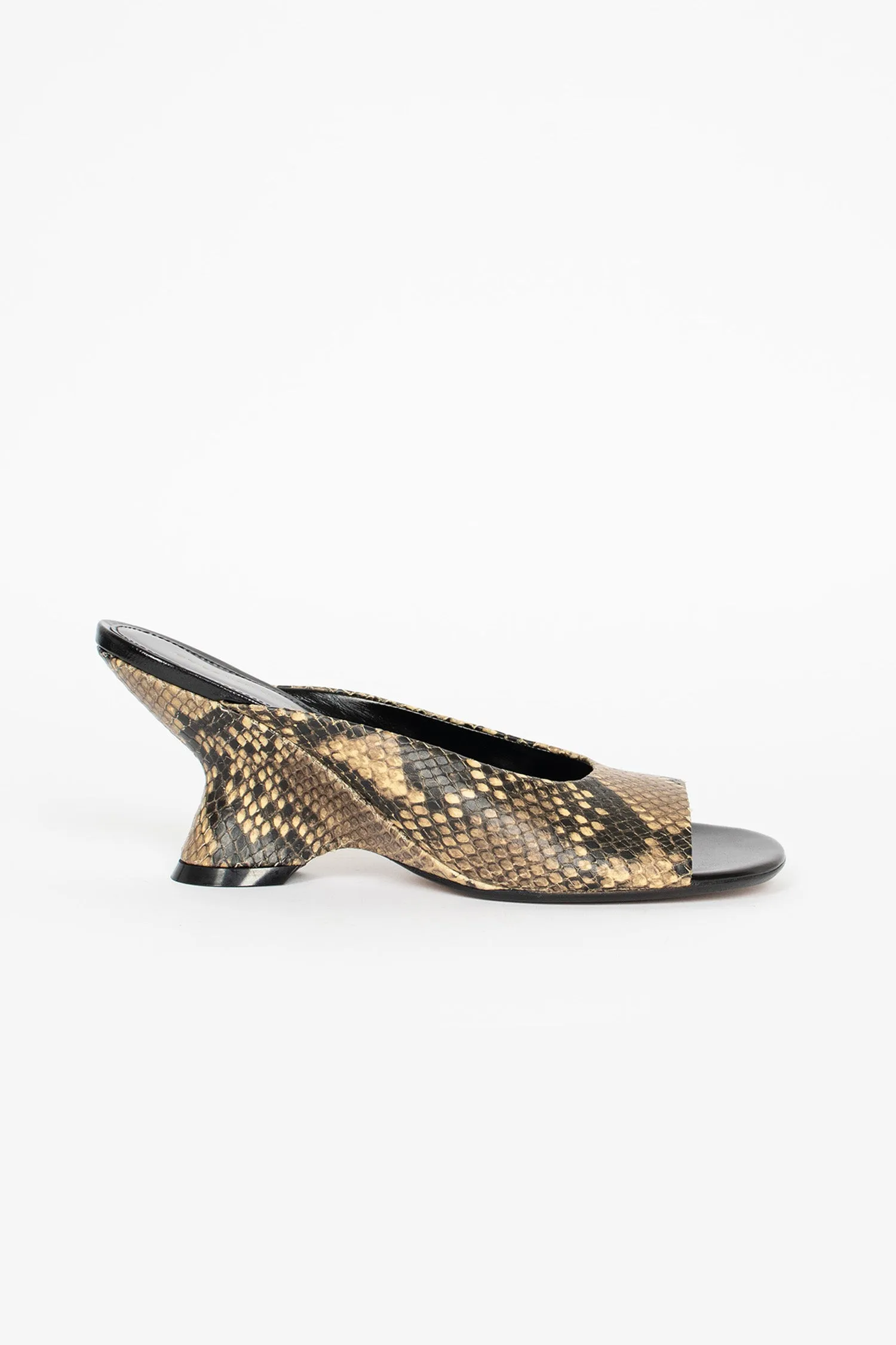 Open-Toe Leather Mules Beige Sweat Resistant Comfort Seekers