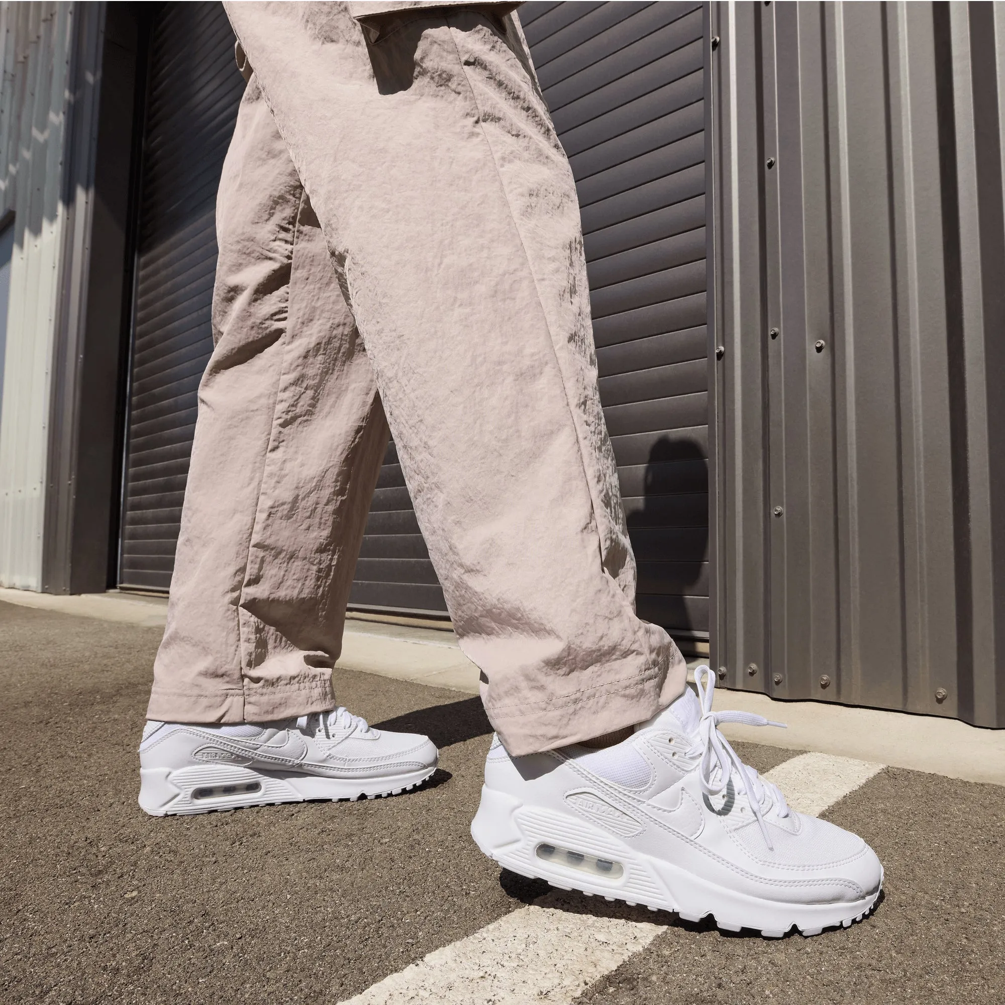 Ergonomic Footbed Design Nike | AIR MAX 90 { WHITE/WHITE-WHITE