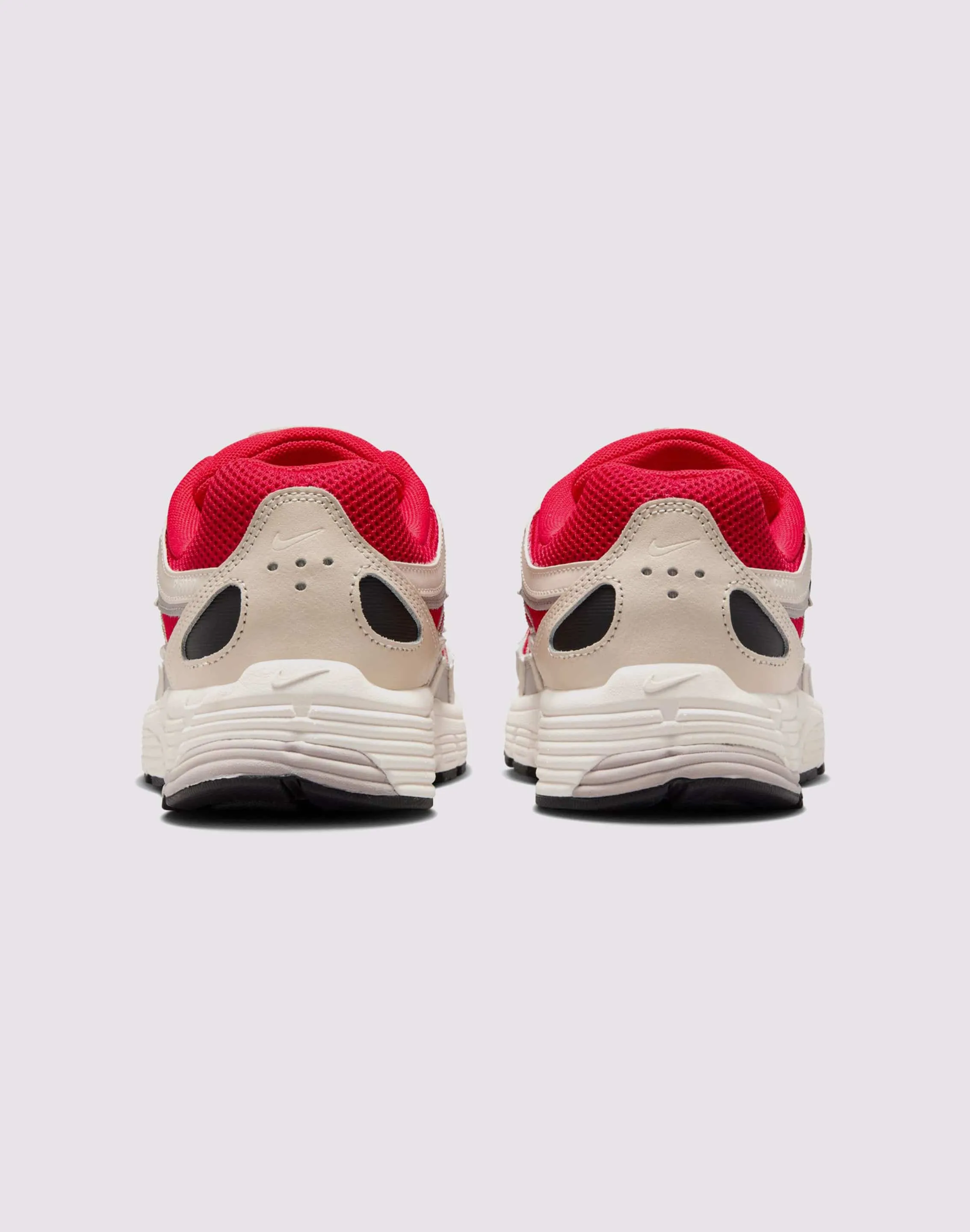 shock - absorbing sole running in dusty tracks shoes Nike P-6000