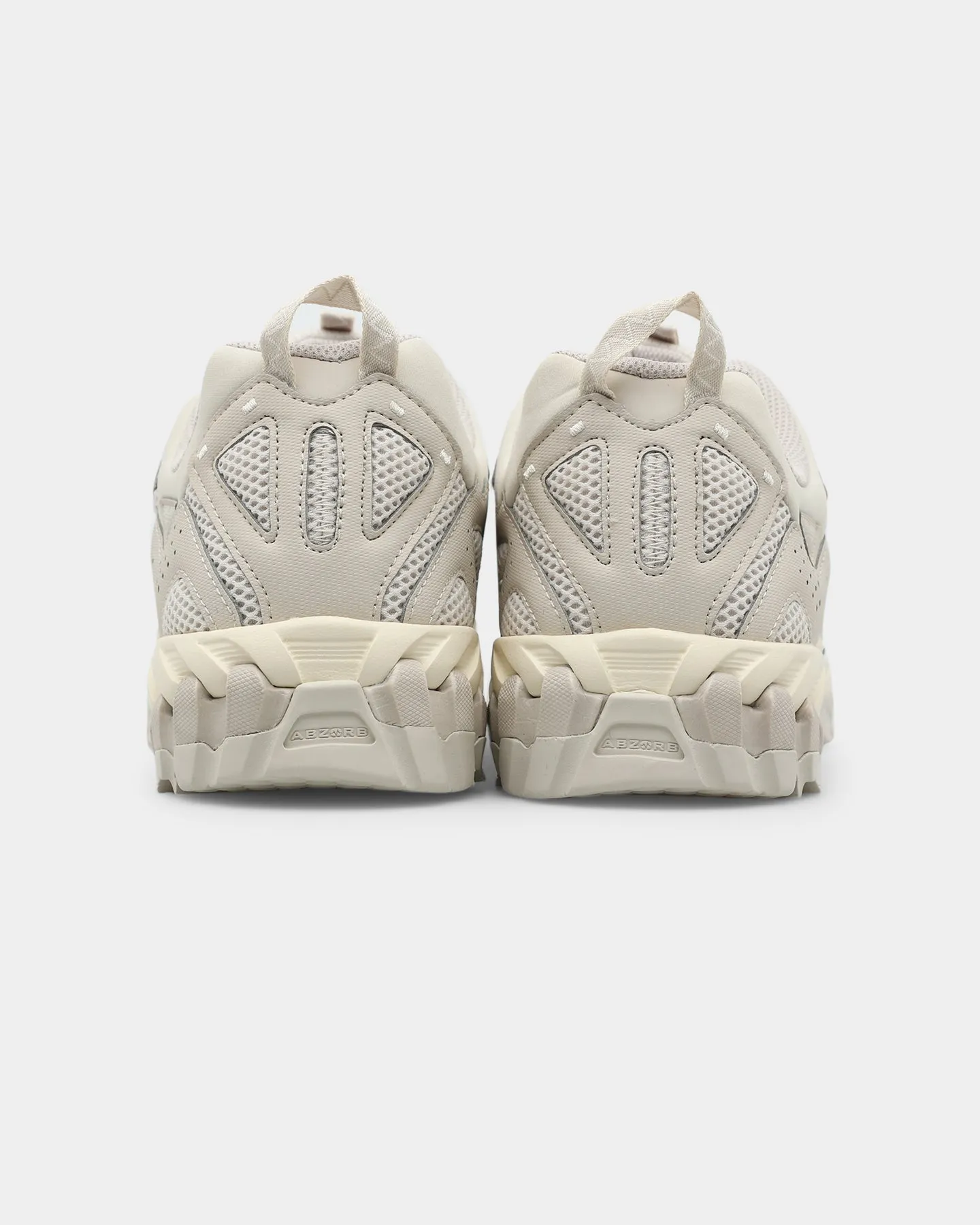 Fit Buckle Fit New Balance ML610TBC Cream