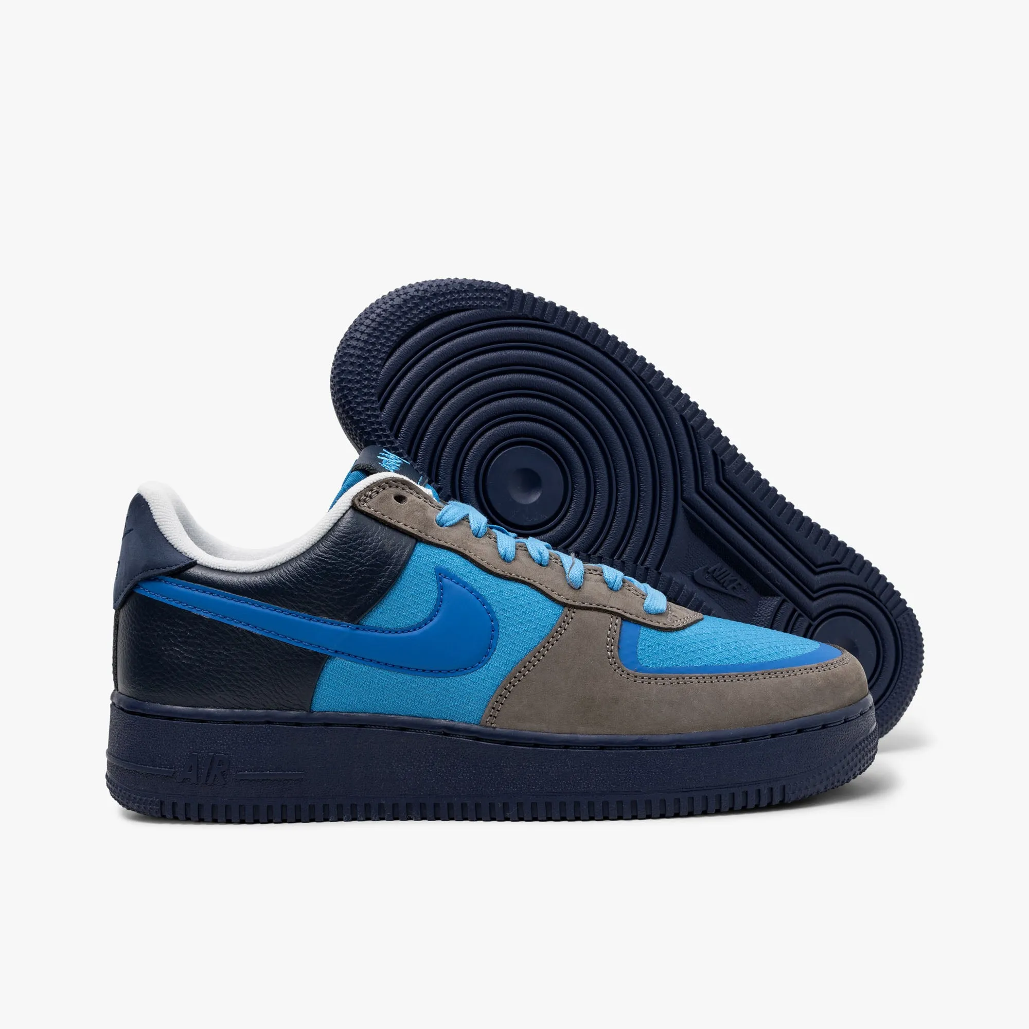 Nike x Stash Air Force 1 Low SP / Soft Grey / Varsity Royal Heel Support Smart Vibe