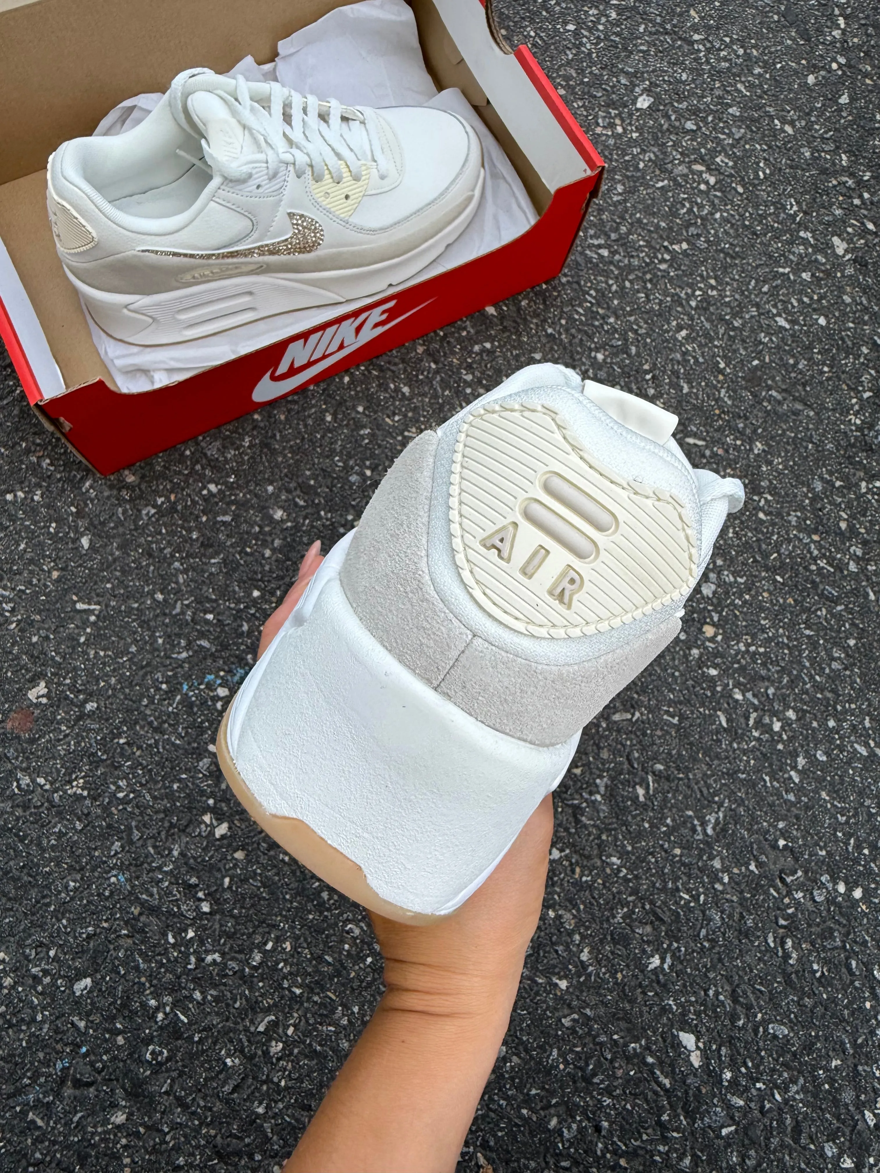 Walkable Comfort Cream Neutral Swarovski Womens Nike Air Max 90 LV8