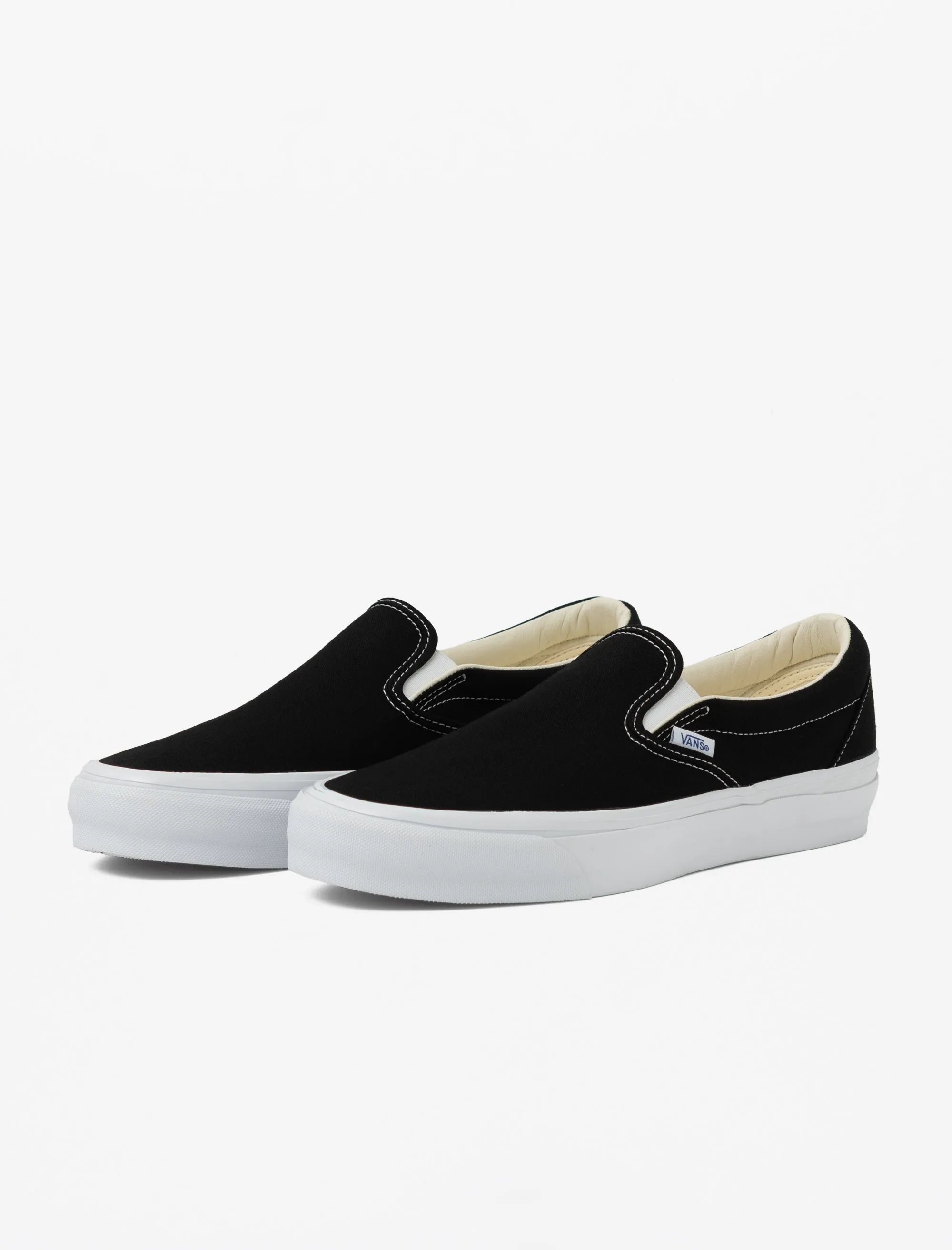 LX Slip-On Reissue 98 (Black/White) Performance Boost