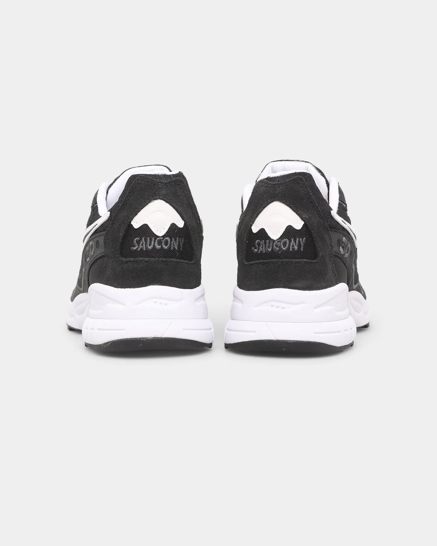 Long Move Saucony 3D Grid Hurricane Black/White
