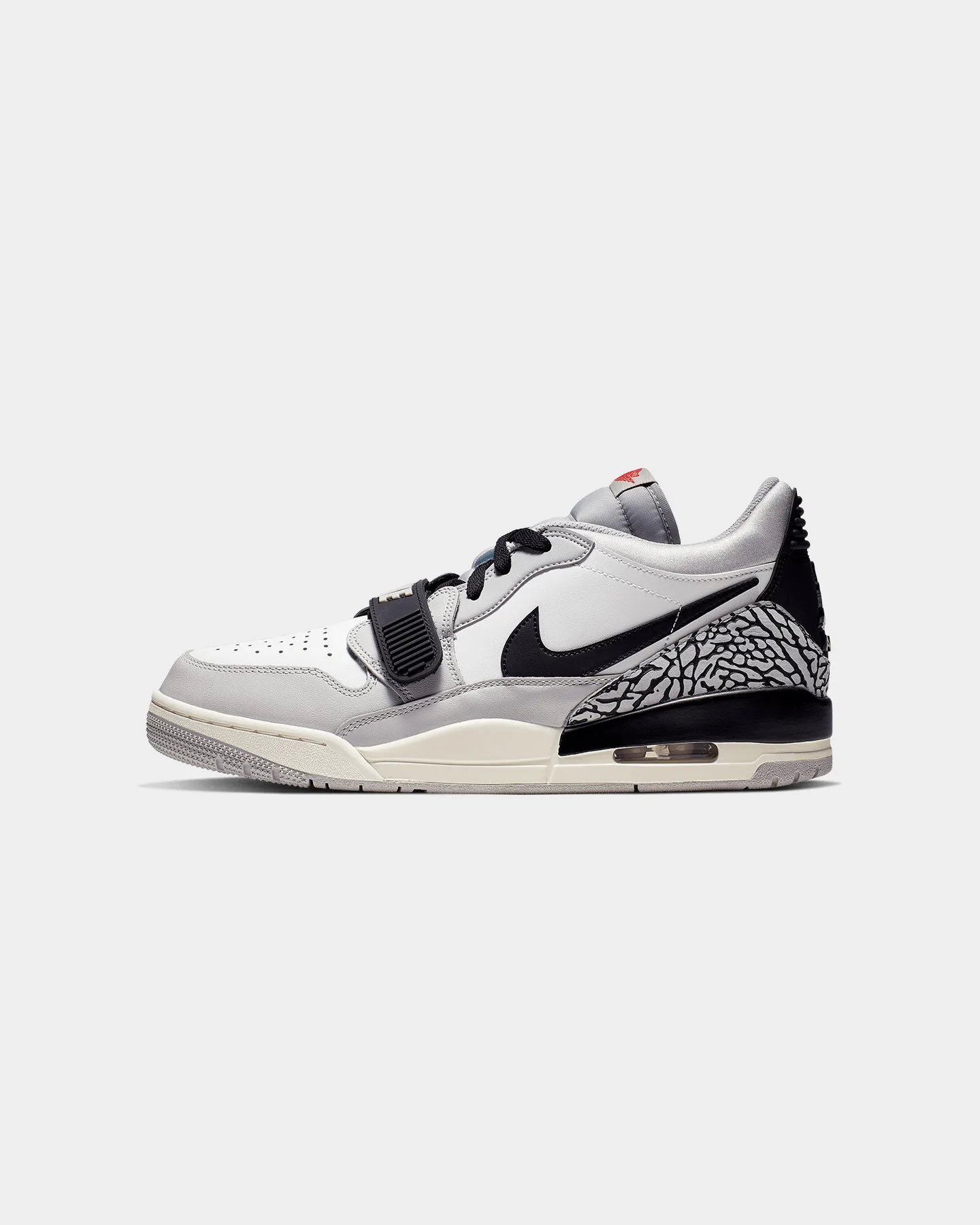 Mesh Cool Functional Jordan Air Jordan Legacy 312 Low Summit White