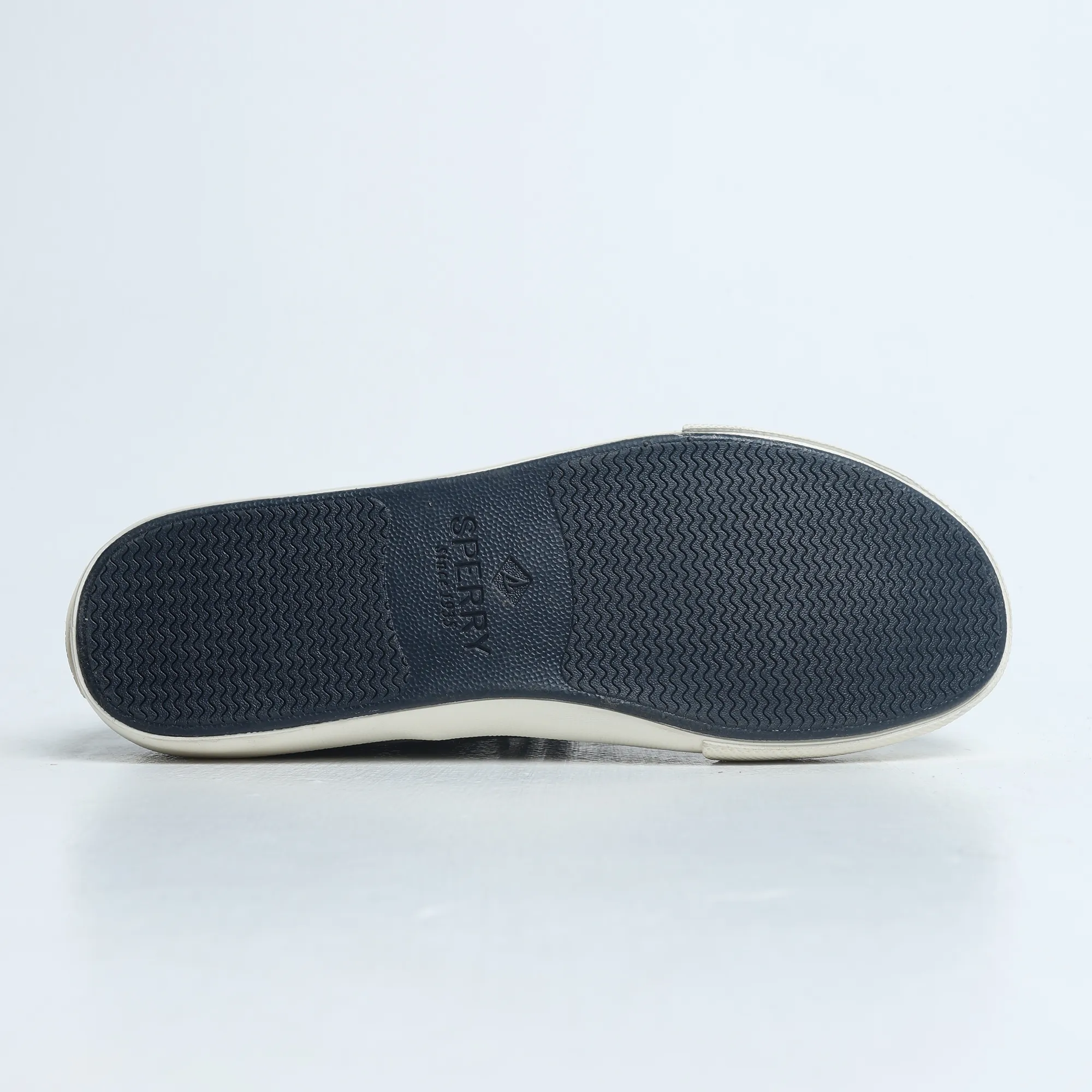 Durable Fit Sperry - Men's SeaCycled? Striper II Palm Sneaker - Black