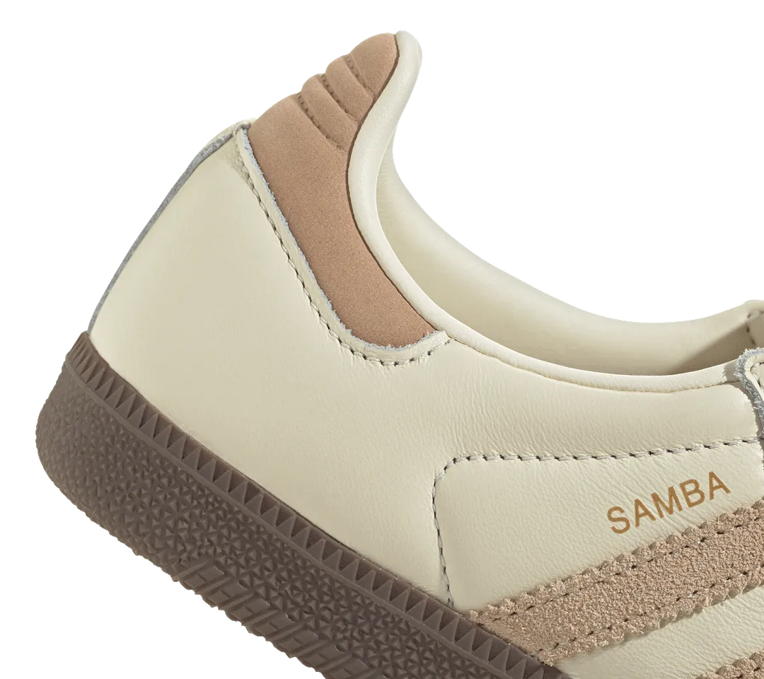 least modern football boots W Adidas Samba LT