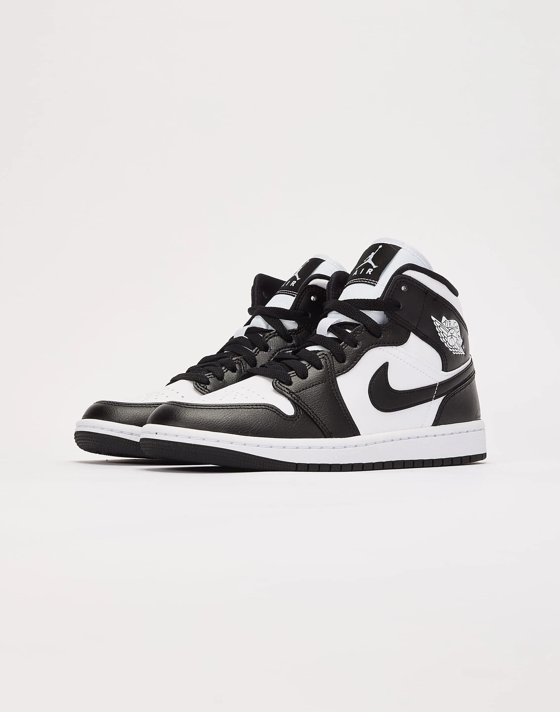 Indoor Jordan Air Jordan 1 Mid