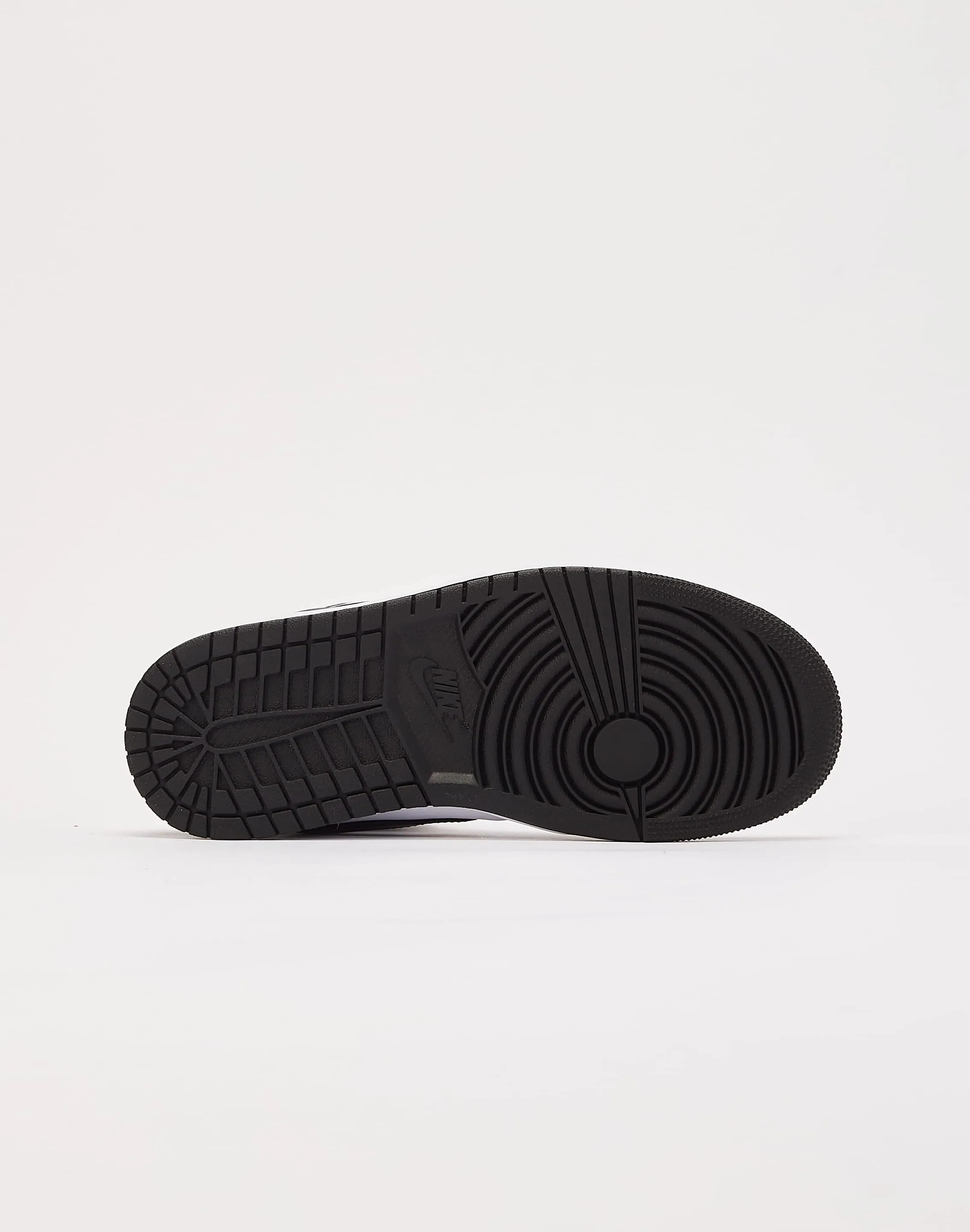 Jordan Air Jordan 1 Mid Efficient Cushioning