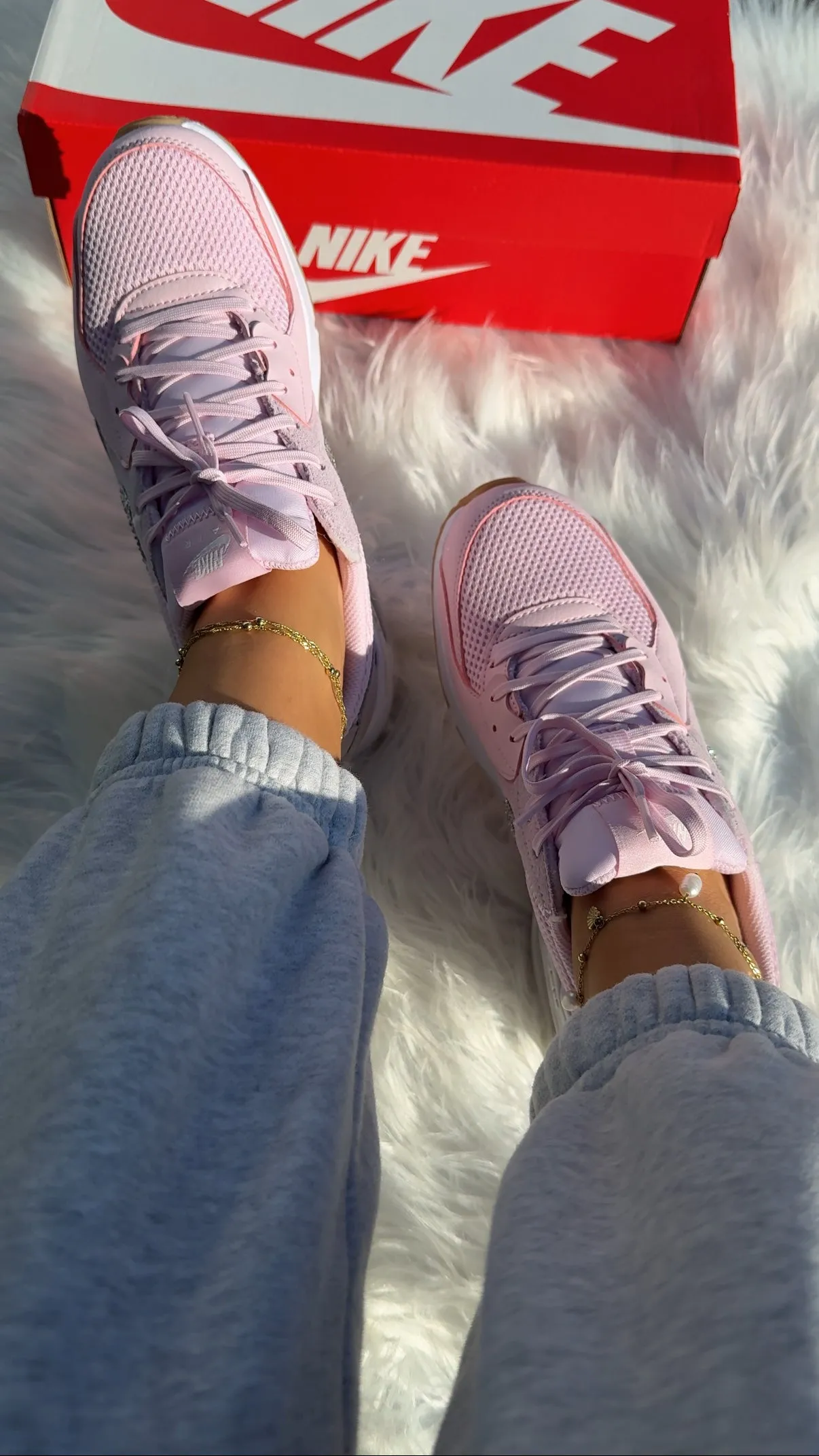 Soft ground Light Run ?NEW?Baby Pink Nike Swarovski Womens Nike Air Max