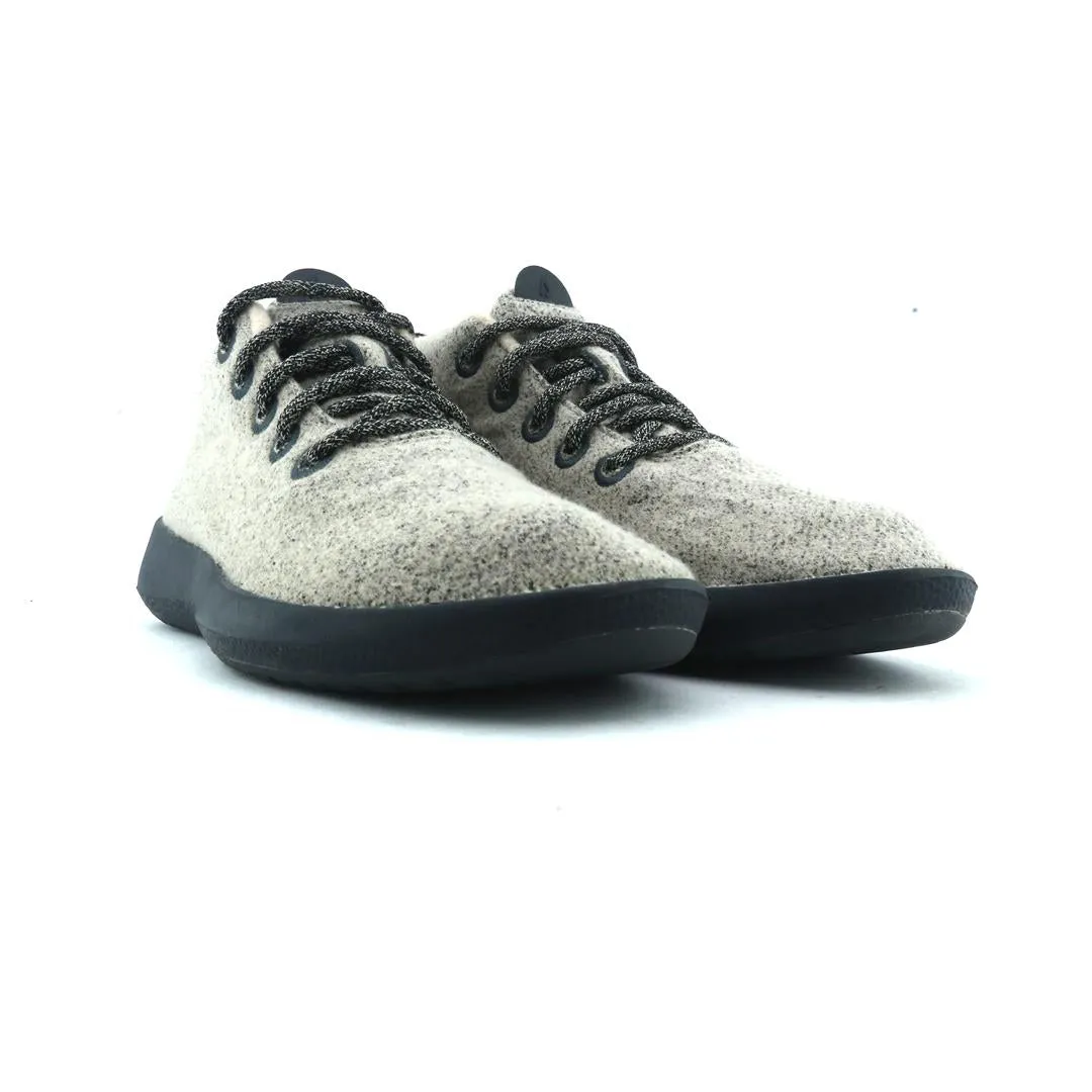 Allbirds Wool Runner-Up Mizzle Plus - LIMITED EDITION: Creem  (Dark Grey Sole) Flat Walk Hybrid Look