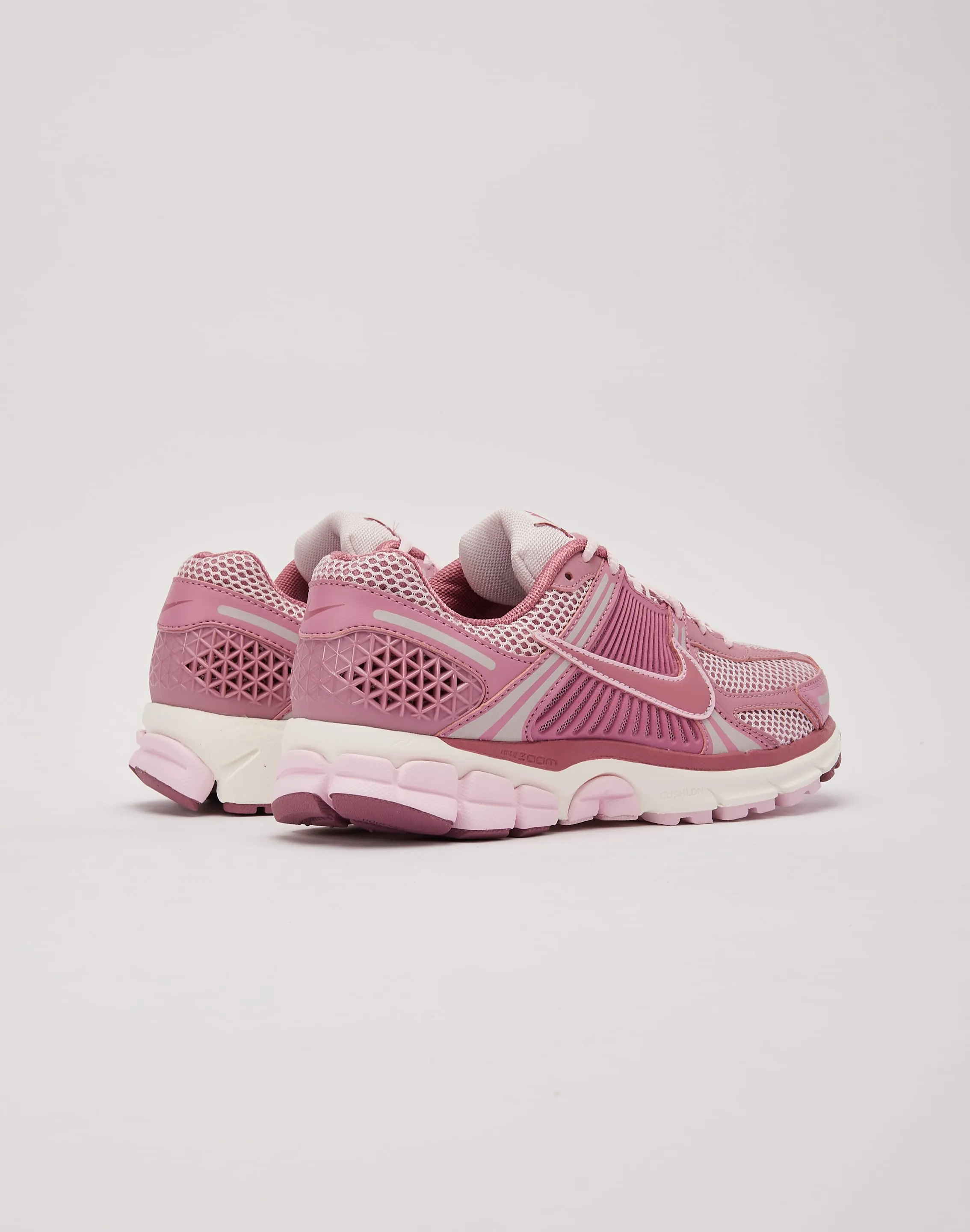 Nike Zoom Vomero 5 certified beach - runner