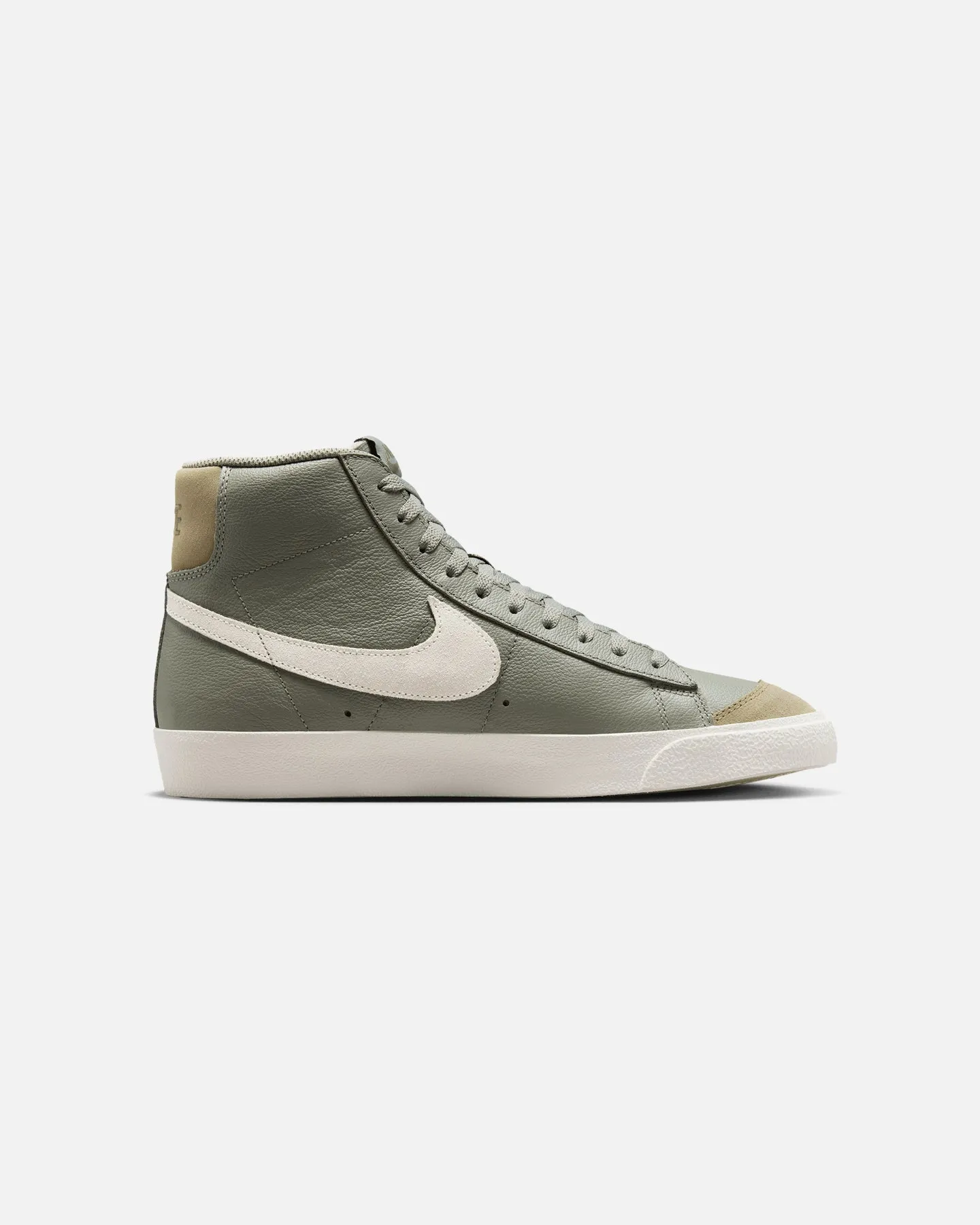 Nike Blazer Mid '77 Premium Essential  Dark Stucco/Phantom Climb Strong Forest Path
