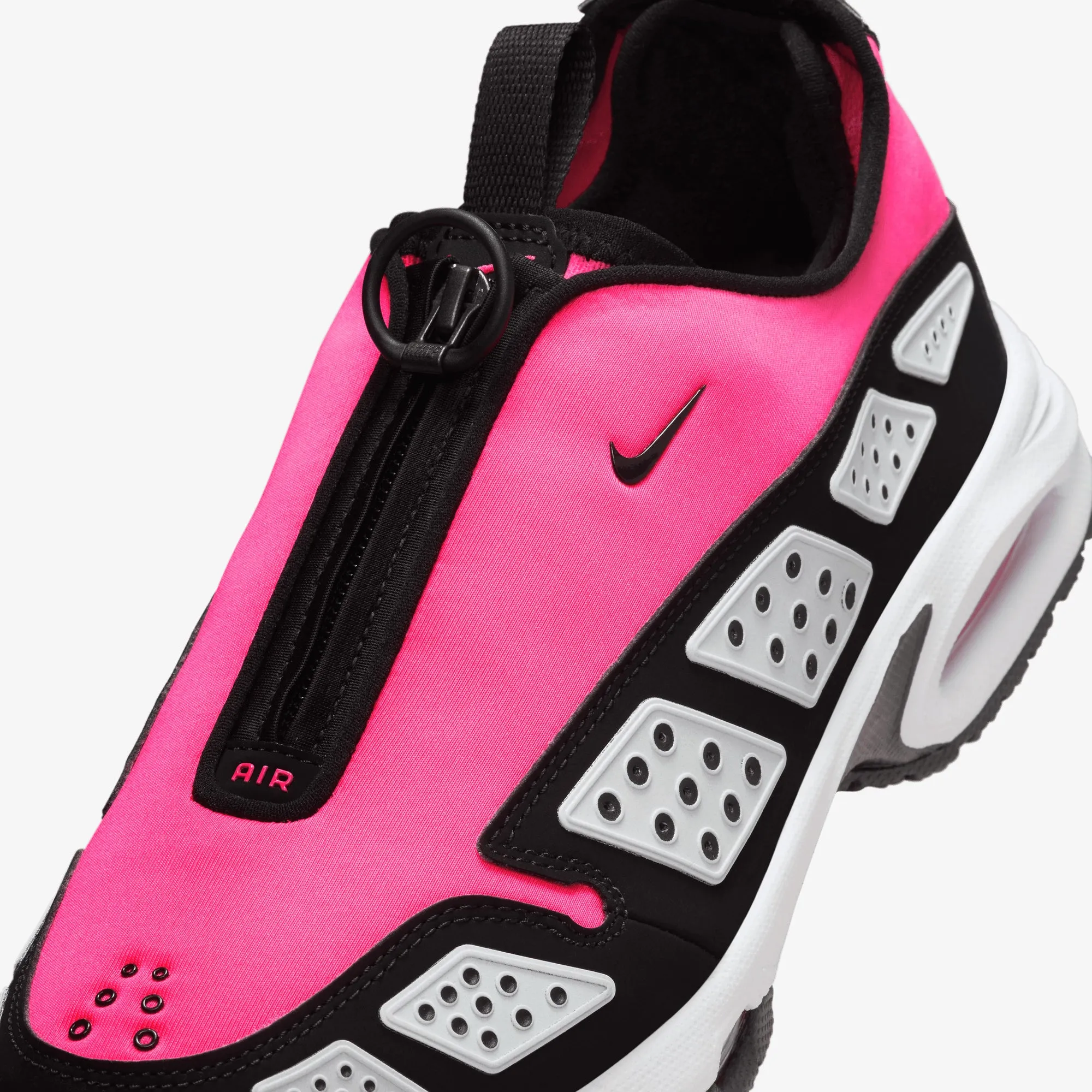 NIKE | AIR MAX SNDR { PINK/BLACK Precision fit