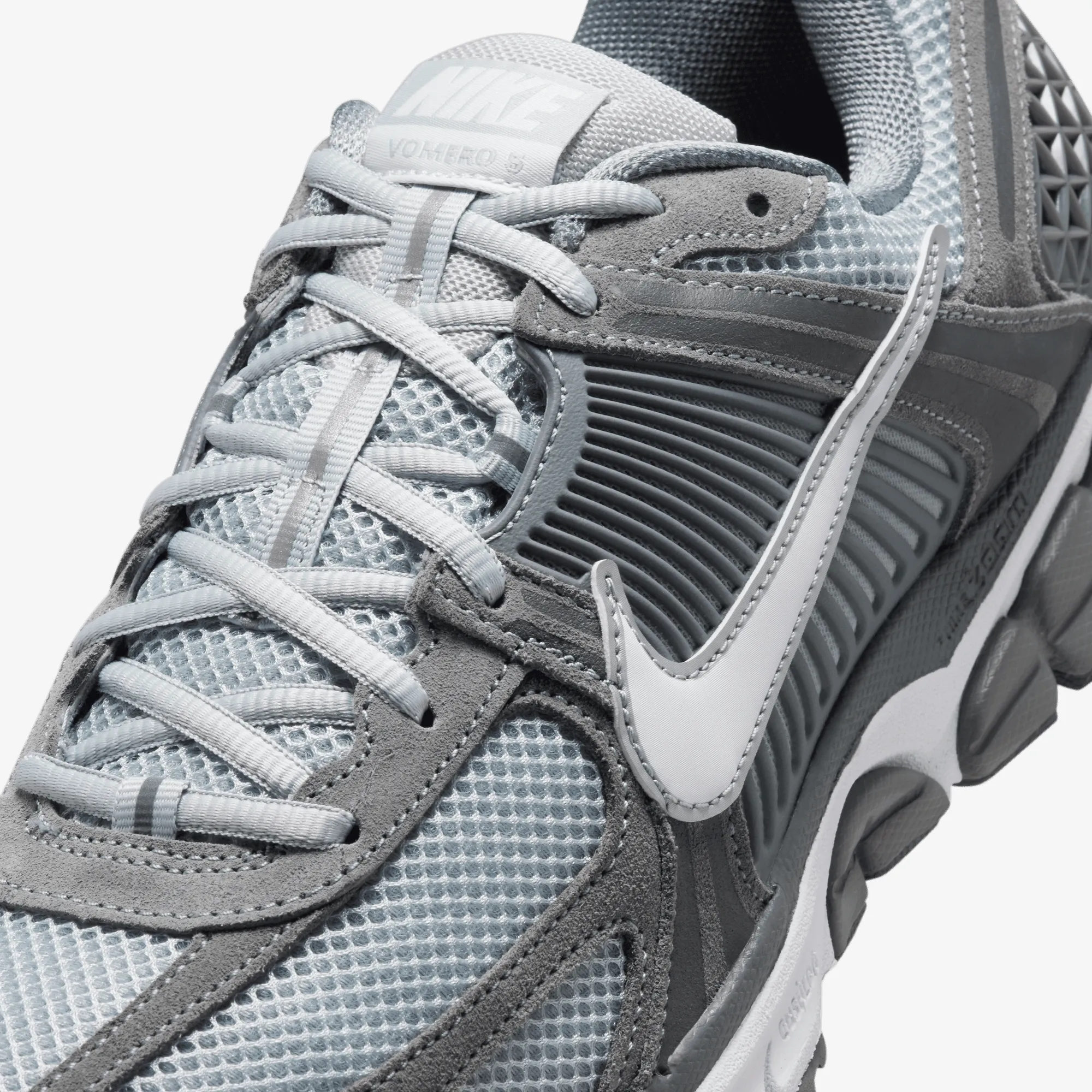 Rubber Traction Grip Recycled Outsole Material NIKE | ZOOM VOMERO 5 { COOL GREY/WHITE-WOLF GREY